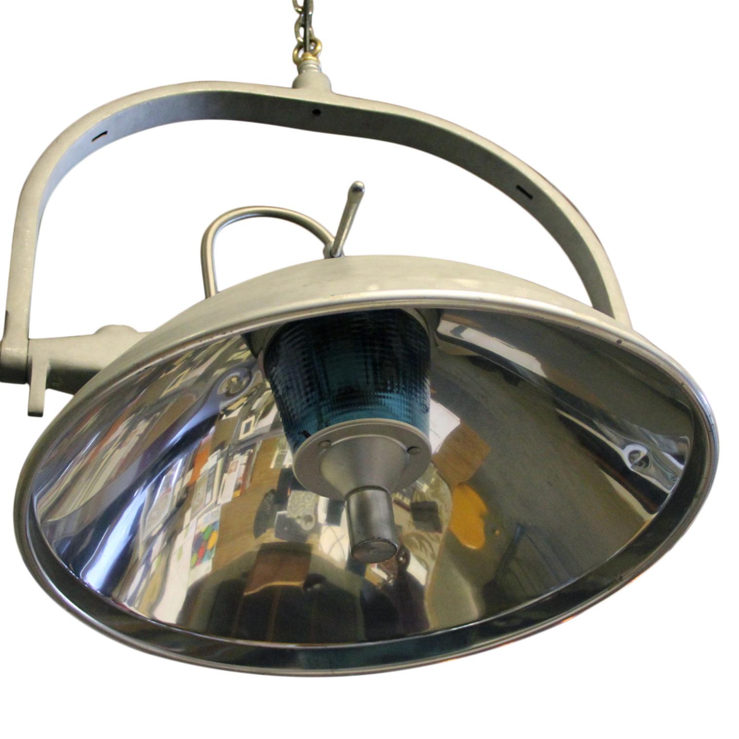 Custom Surgical Pendant Lamp For Sale 3