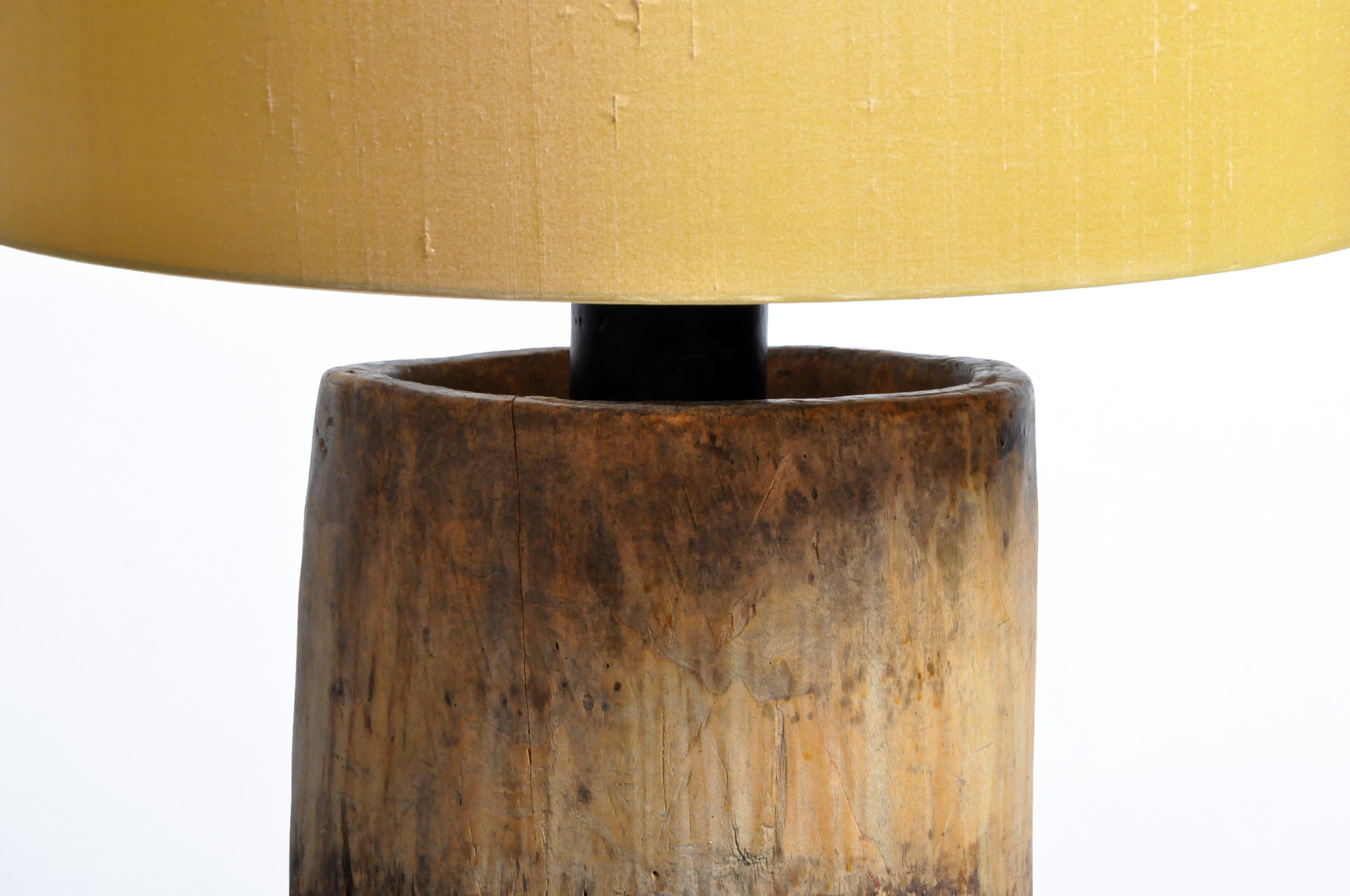 customizable table lamp