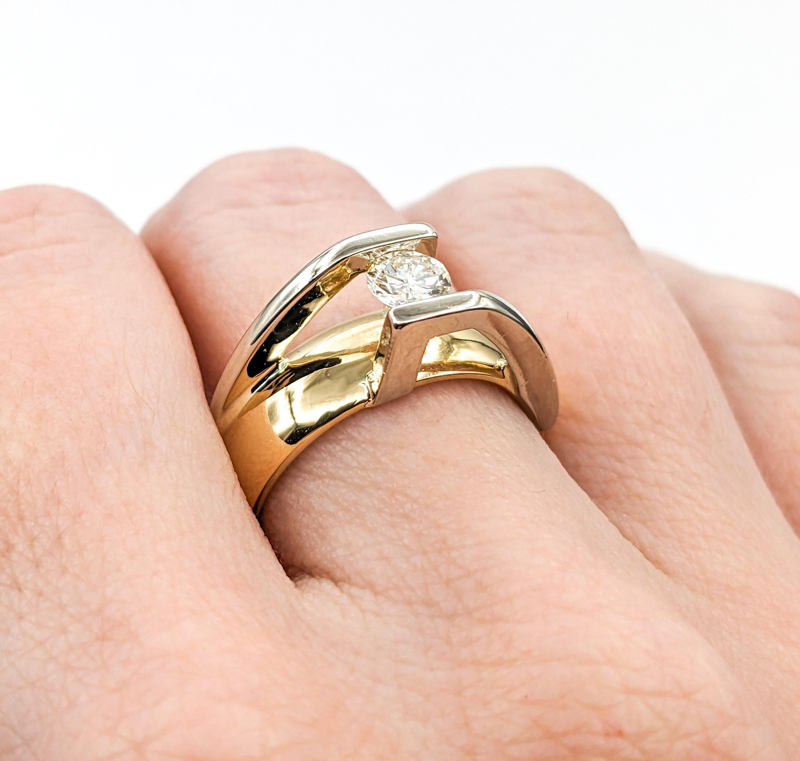 Benutzerdefinierte Tension Diamond Ring Gelb & Weißgold (Rundschliff)