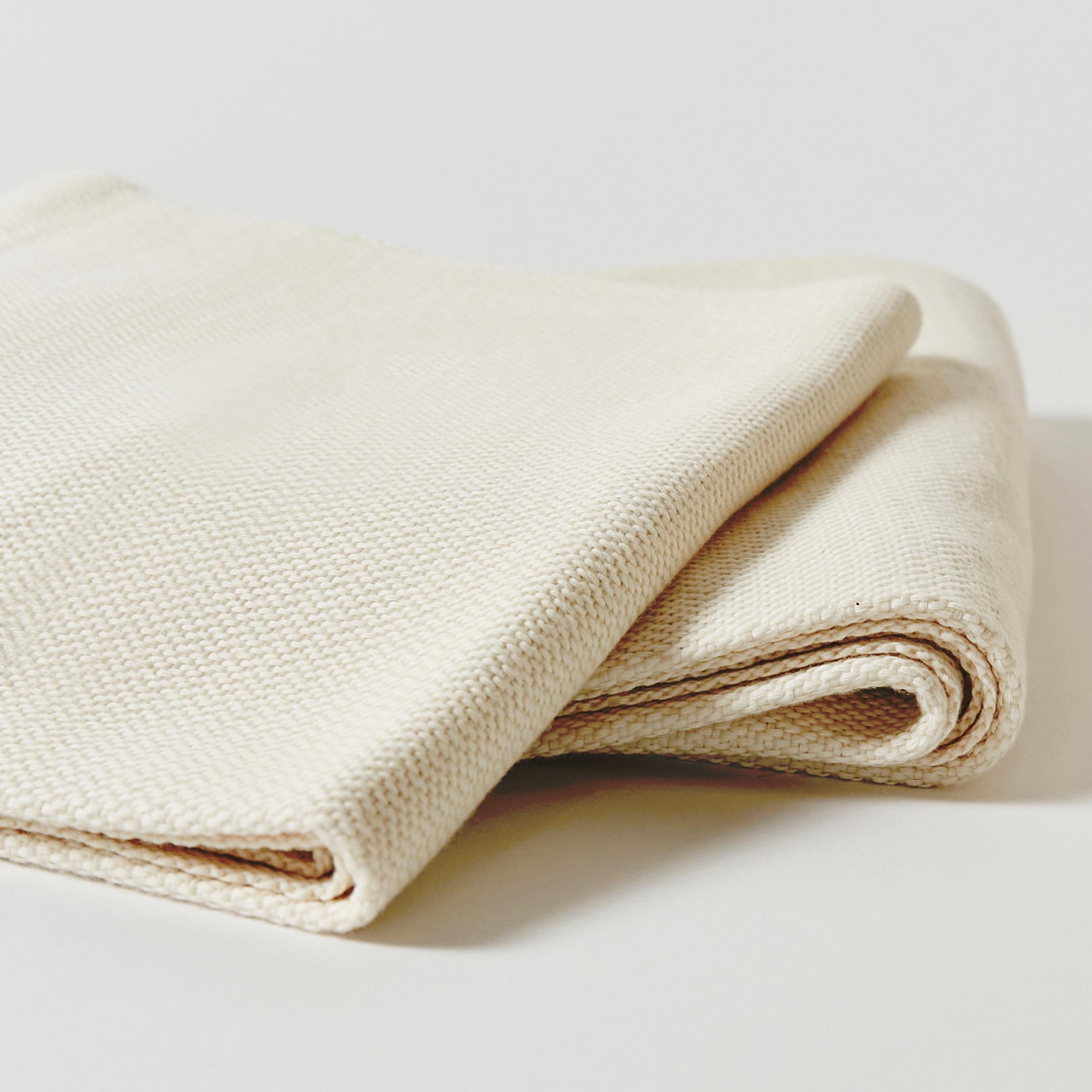 Argentine Custom Throw in Pure Cotton, Hand-Woven in Argentina for Studio Edo For Sale
