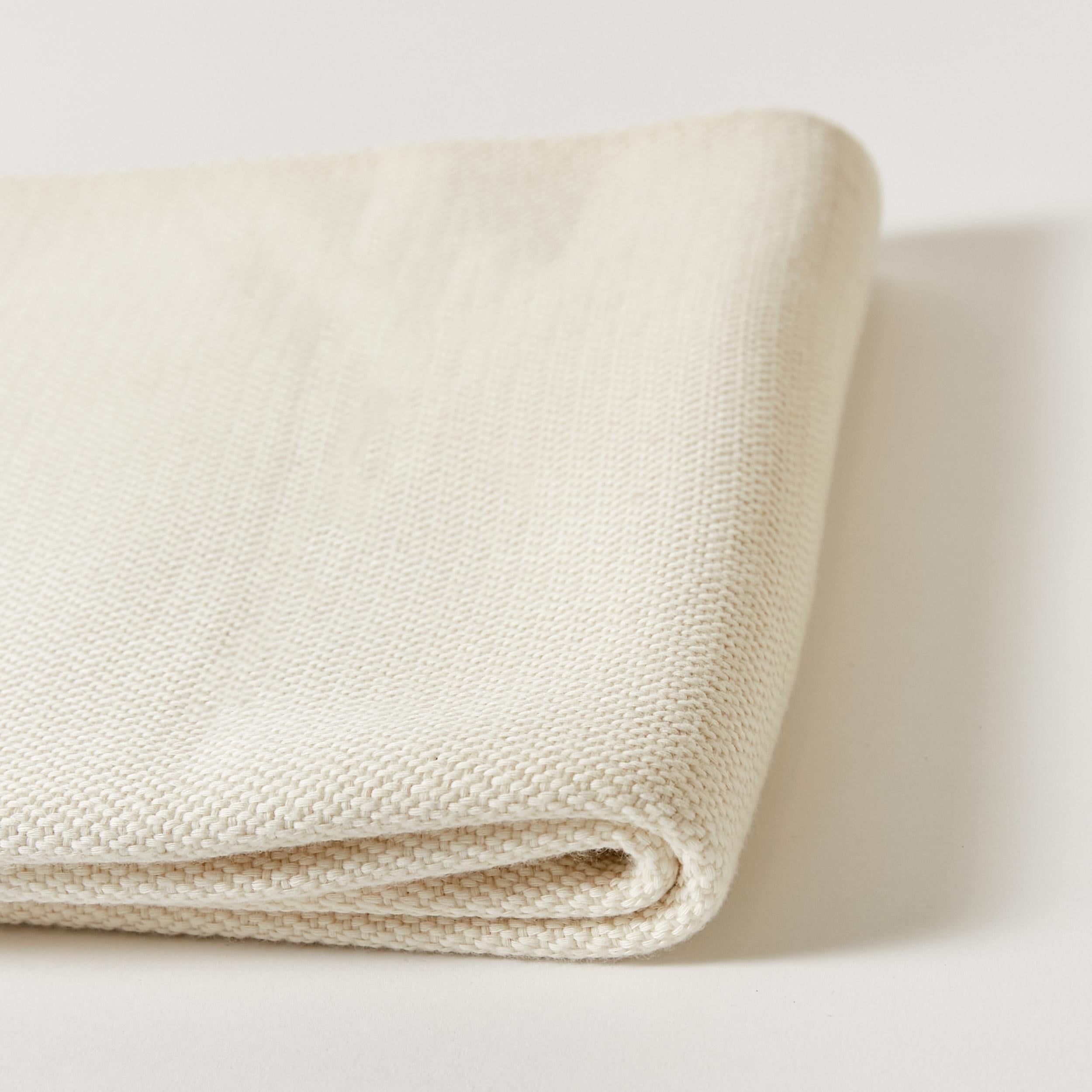 Custom Throw in Pure Cotton, Hand-Woven in Argentina for Studio Edo In New Condition For Sale In Philadelphia, PA
