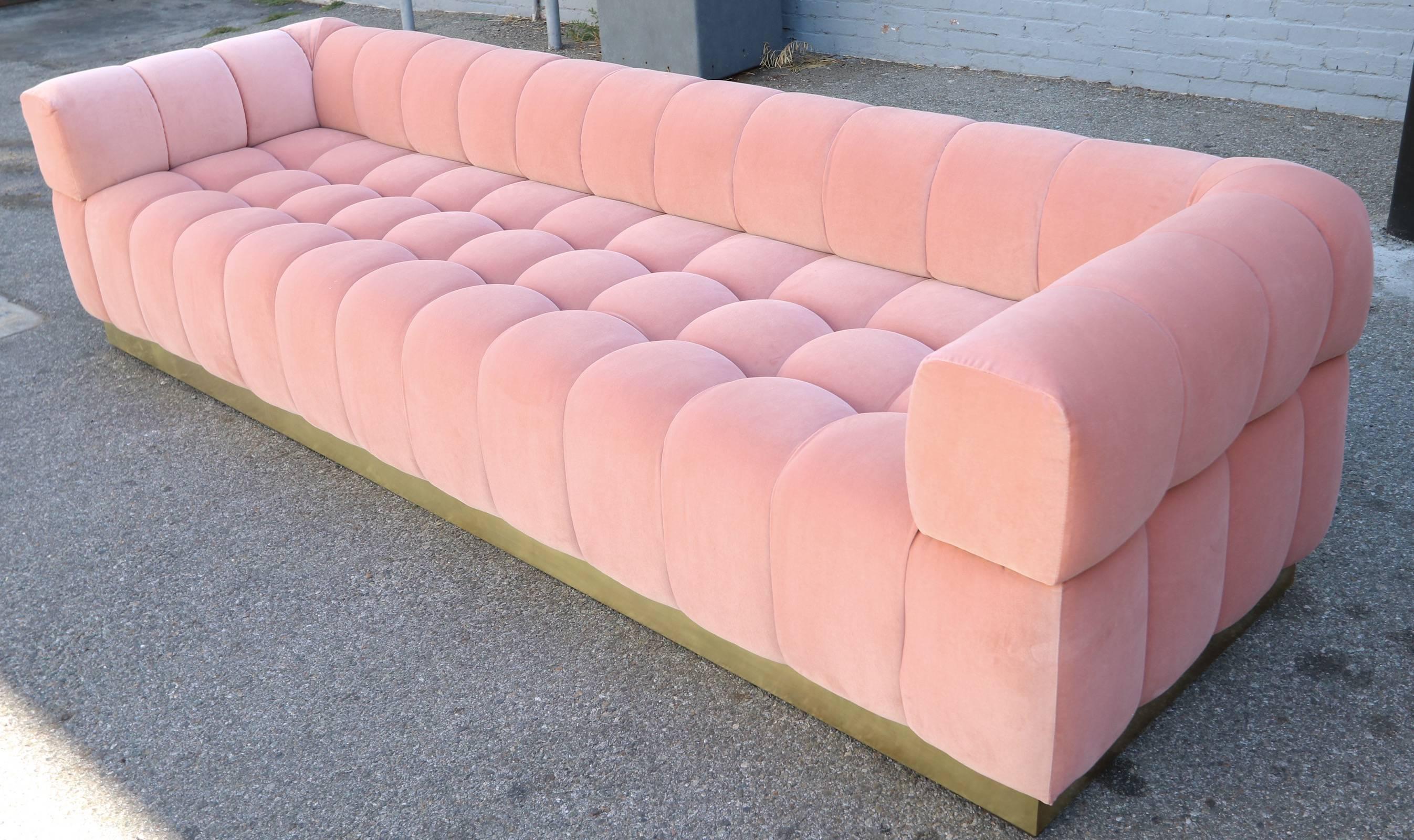 Custom Tufted Pink Velvet Sofa with Brass Base by Adesso Imports In New Condition For Sale In Los Angeles, CA