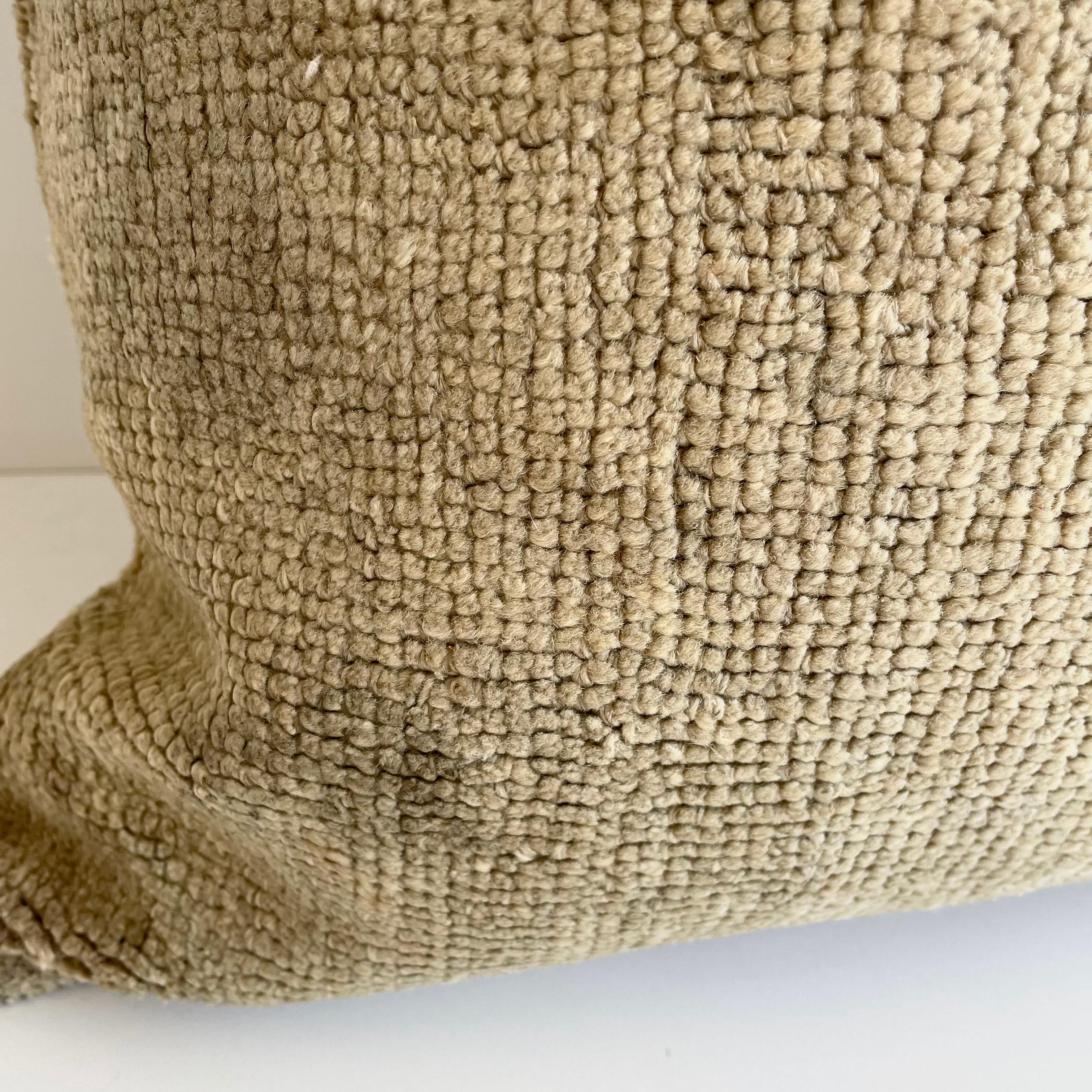 Custom Turkish Kilim Rug Wool Pillow with Insert In Good Condition In Old Town Orange, CA