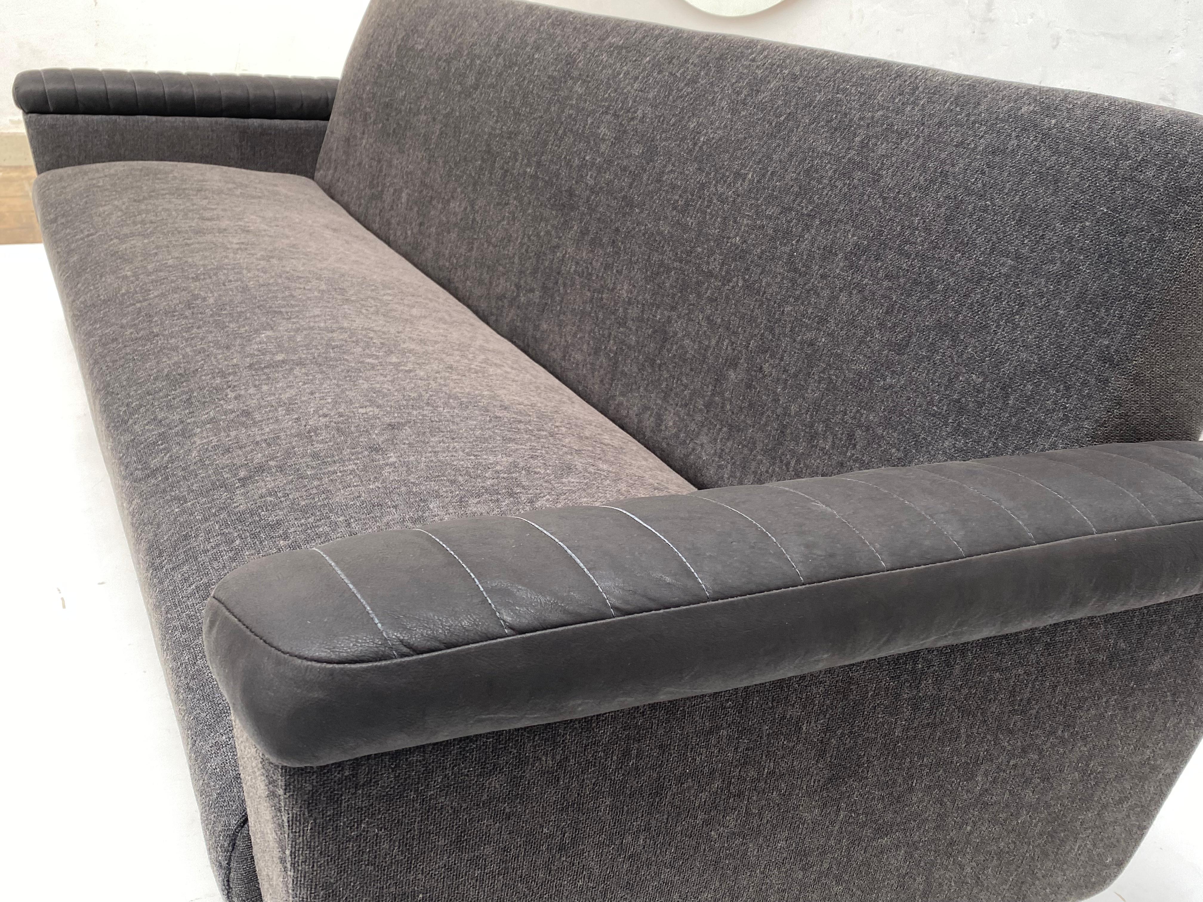 Steel Custom Upholstered Dutch 1960's Sleeping Sofa in De Ploeg Steppe & Leather