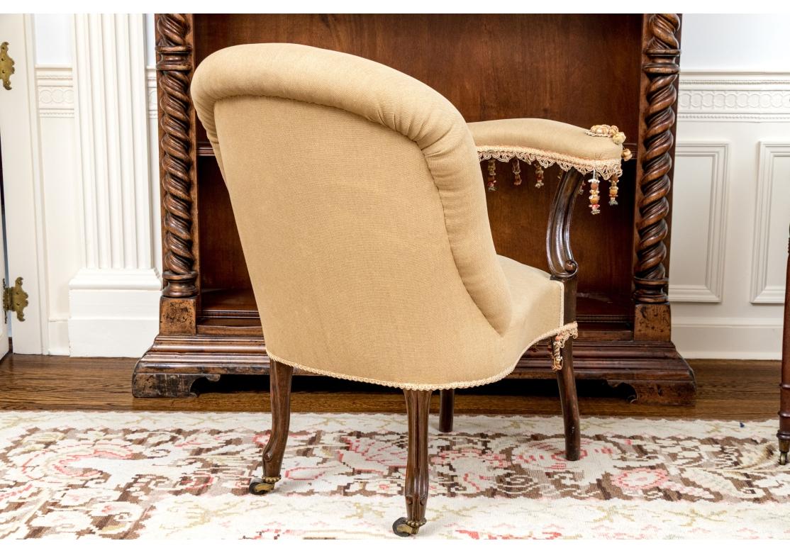 Custom Upholstered Mahogany Fireside Chair (Viktorianisch) im Angebot
