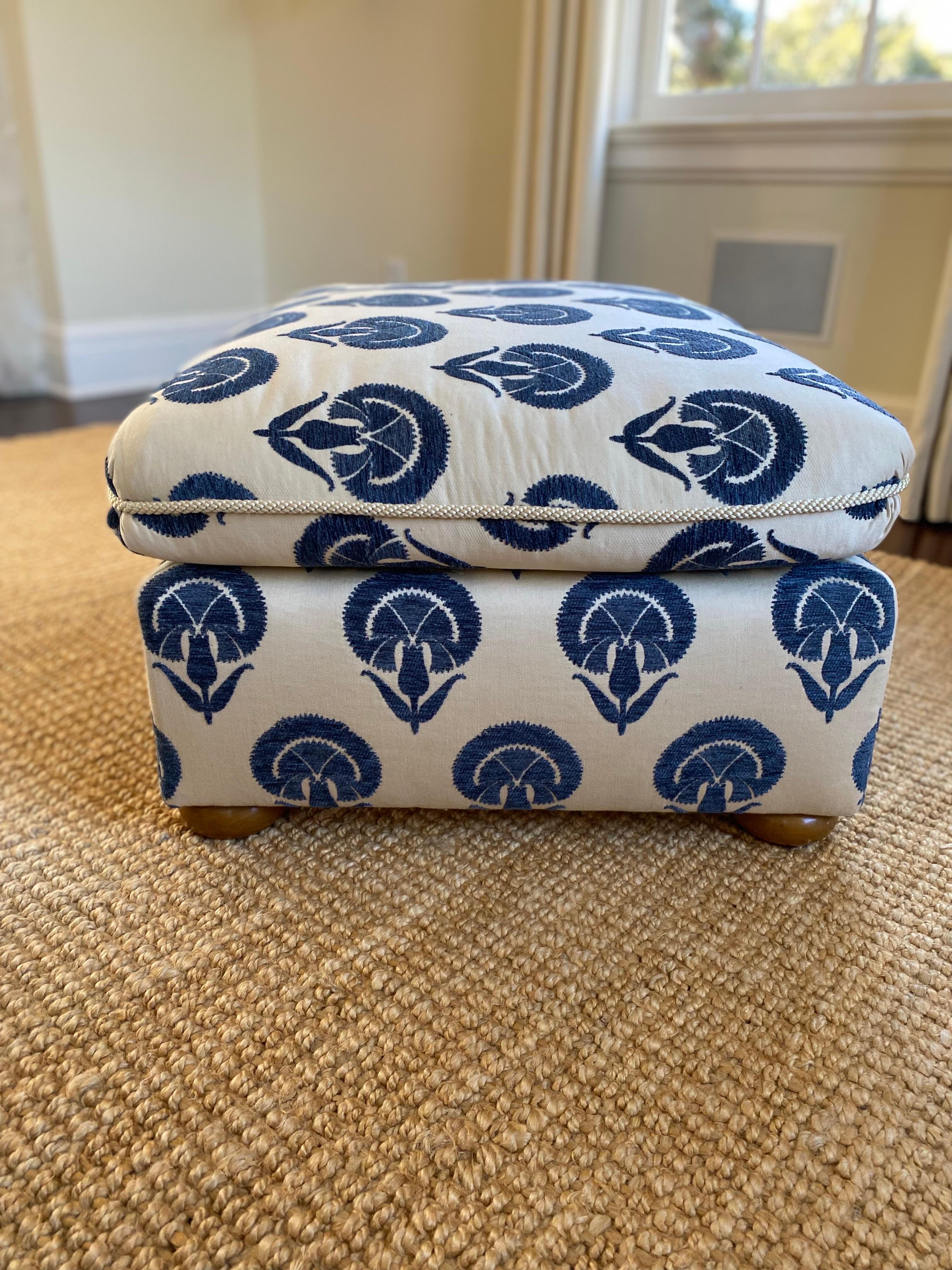 Contemporary Custom Upholstered Ottoman with Bun Feet in Blue Ottoman Flower Fabric For Sale
