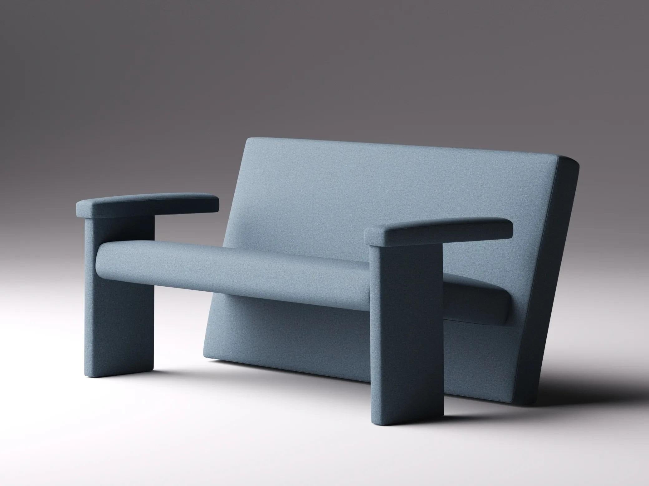 Maßgefertigtes 2-Sitzer-Sofa mit Polsterung von Garcia Cumini für LaCividina (Moderne) im Angebot