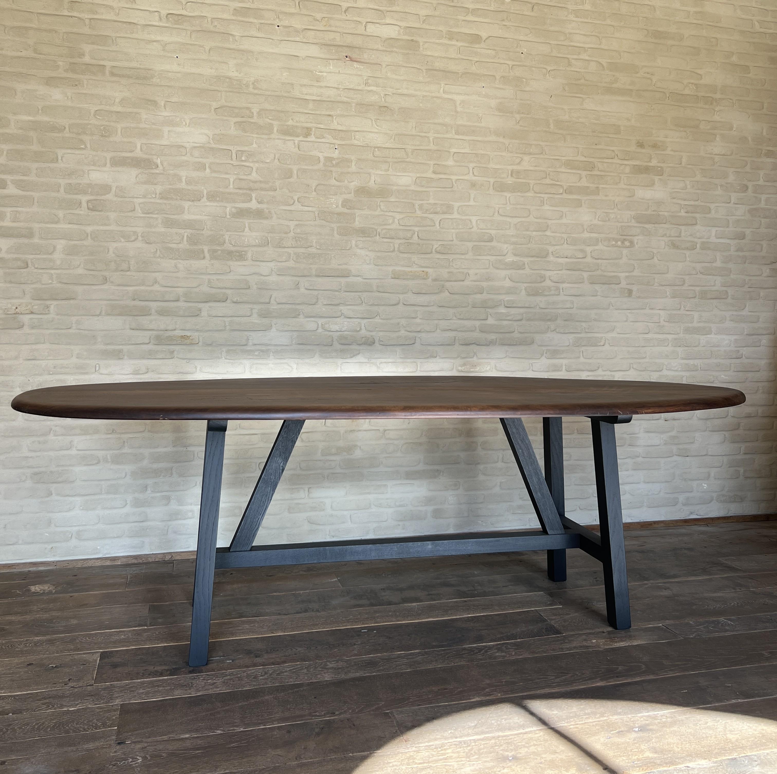 Quercia Custom walnut 2 plank top oval dining table Model LUSI dark finish in vendita