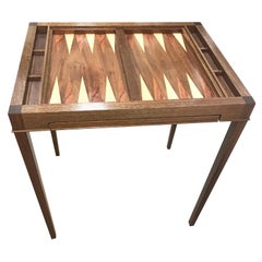 Table de backgammon et d'échecs en noyer personnalisée