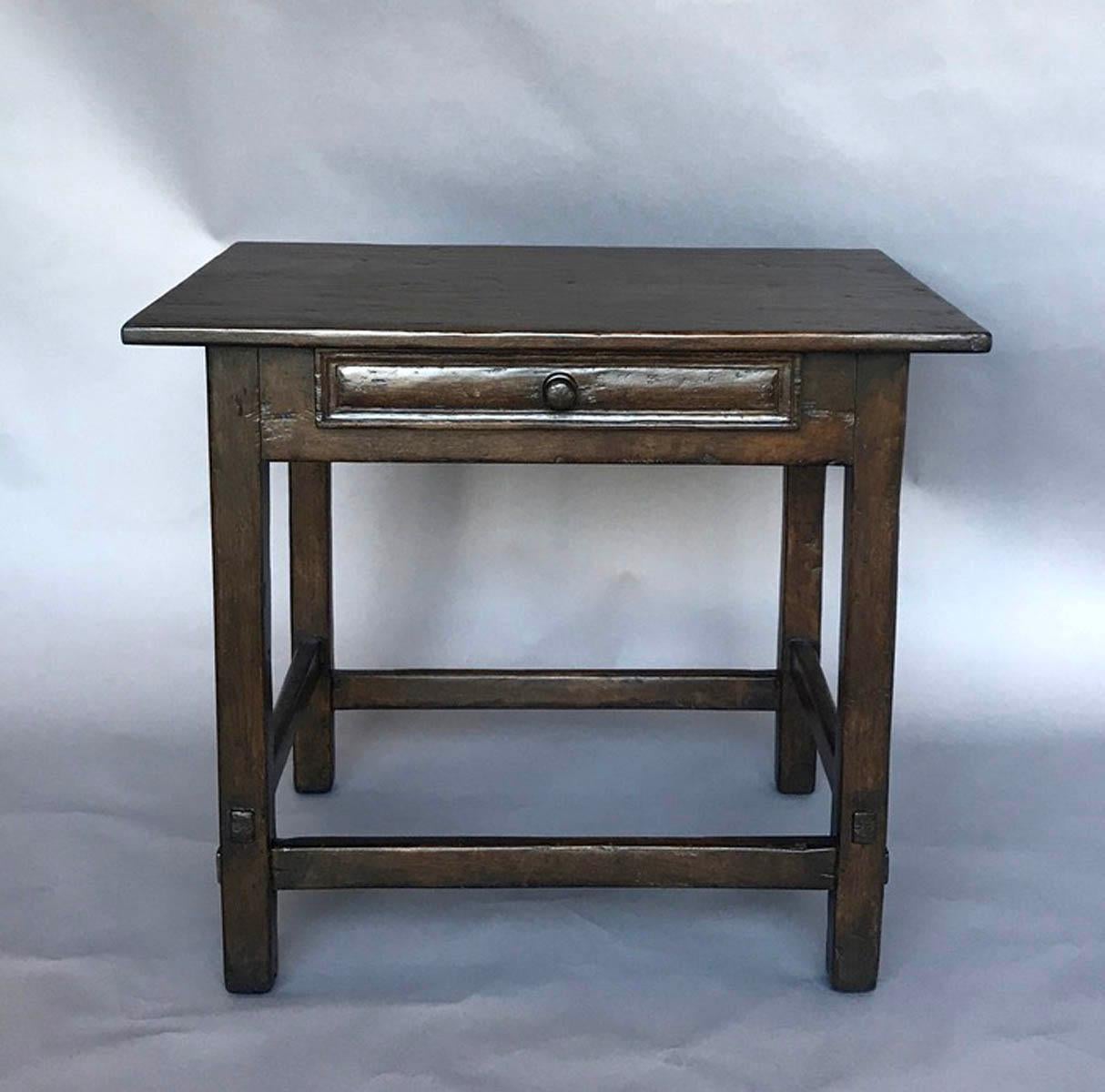 Price listed is ONLY for floor model.
Custom side table in walnut with drawer. Can be made in custom sizes and finishes. Shown here with a medium to heavy distress in a dark walnut finish in a range of colors. Made in Los Angeles by Dos Gallos