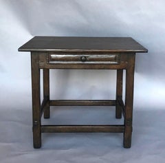 Tavolino in noce personalizzato Dos Gallos con cassetto