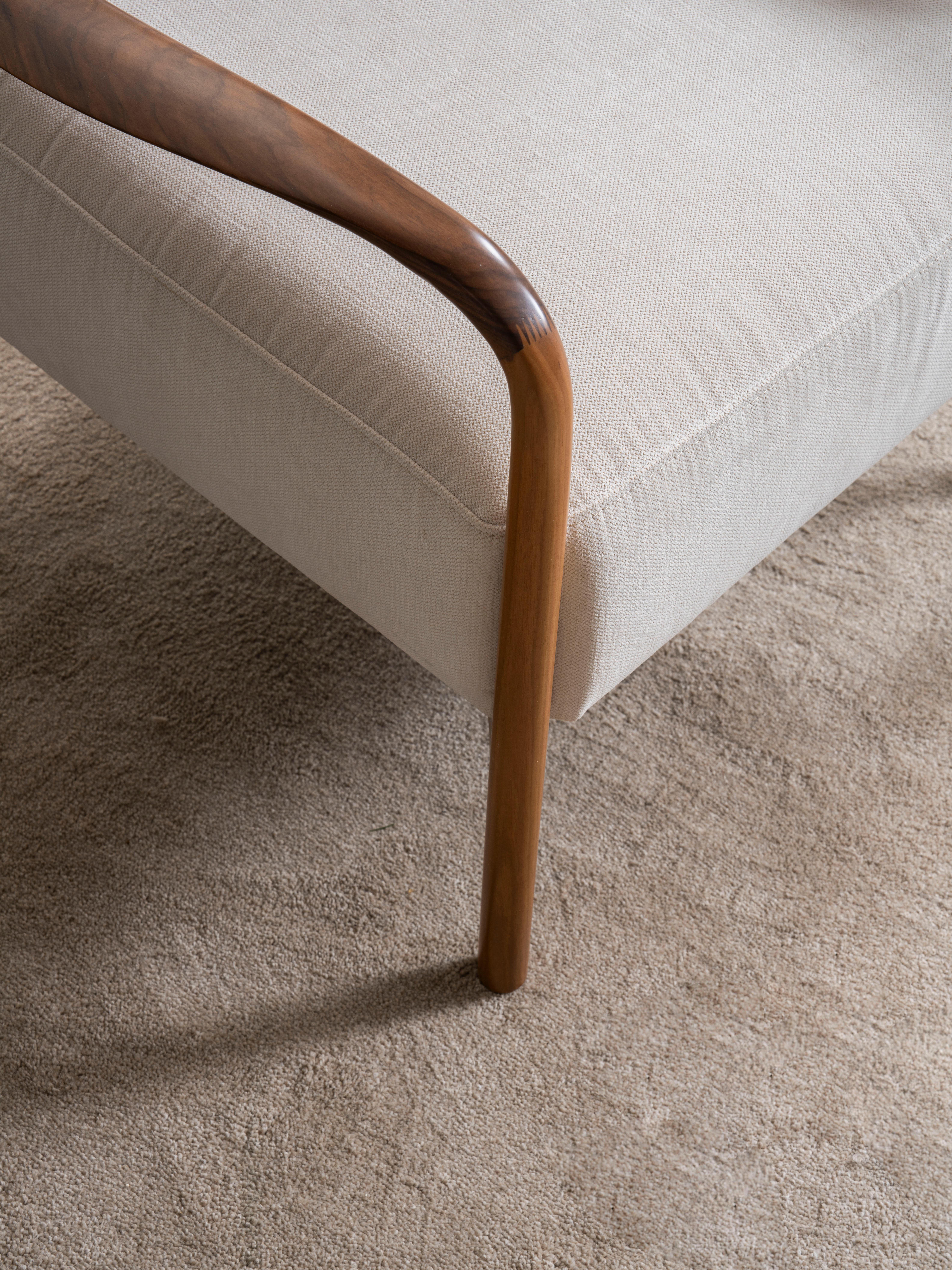 Sculpté Fauteuil en Wood Wood sur mesure en vente