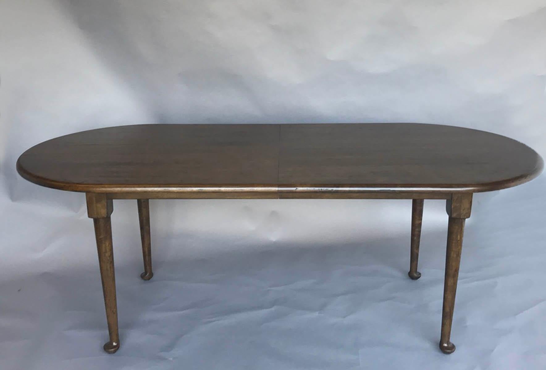 American Dos Gallos Studio Custom Walnut Wood Queen Anne Table with Extension Leaves For Sale