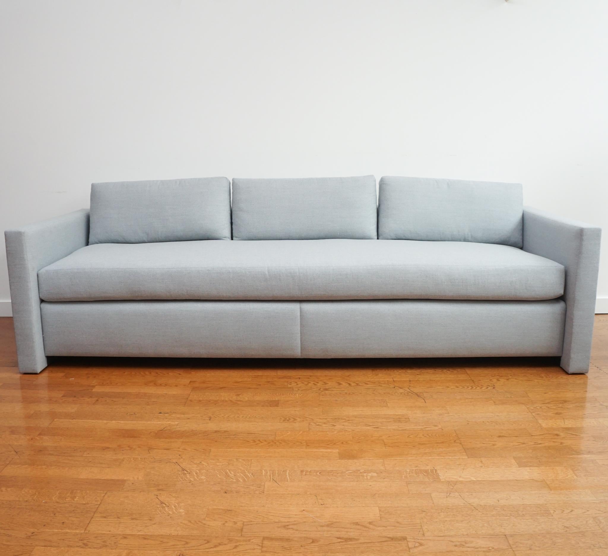 Maßgefertigtes Sofa „Warren“ von foley&cox HOME (Handgefertigt) im Angebot