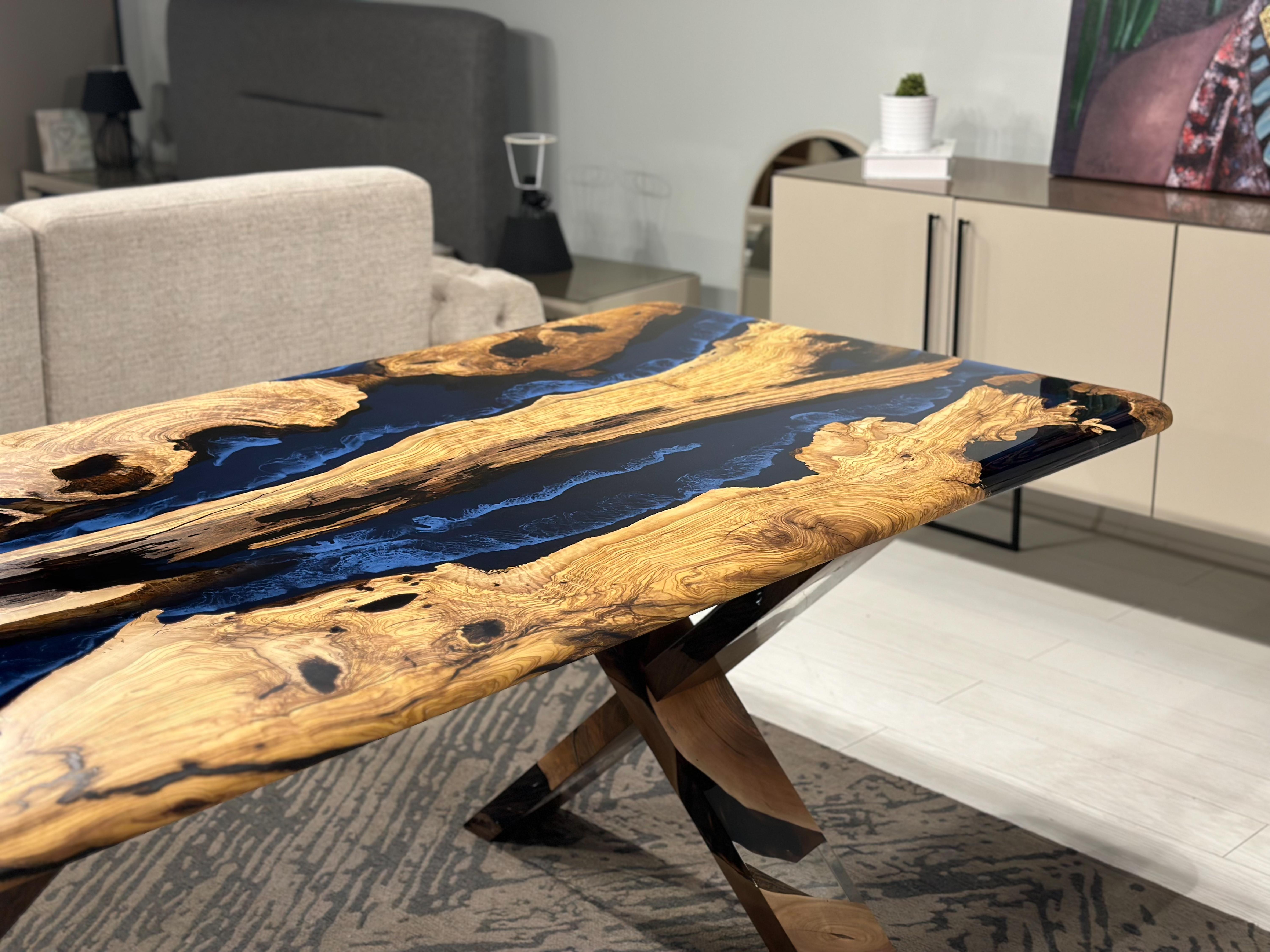 Mesa Comedor Río Epoxi Azul - Mesa Epoxi Olivo - Mesa Madera Olivo en Nuevo estado para la venta en İnegöl, TR