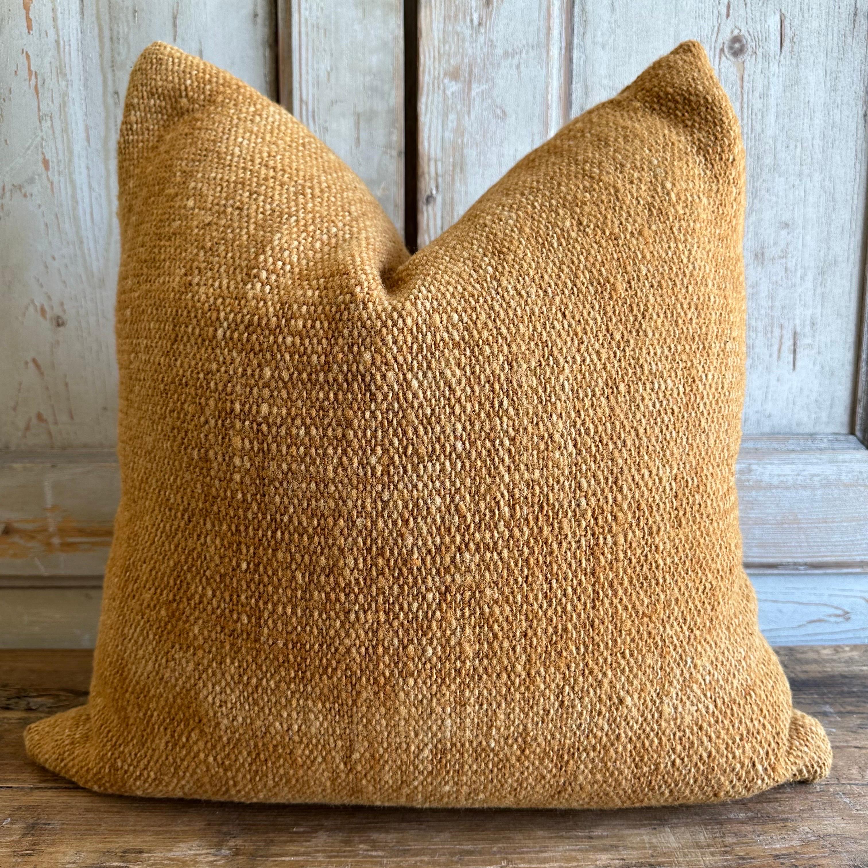 Custom made Alpaca / wool woven pillow
Size: 23