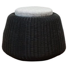 Taburete/Mesa auxiliar de exterior "Esperanza" tejida a medida en negro