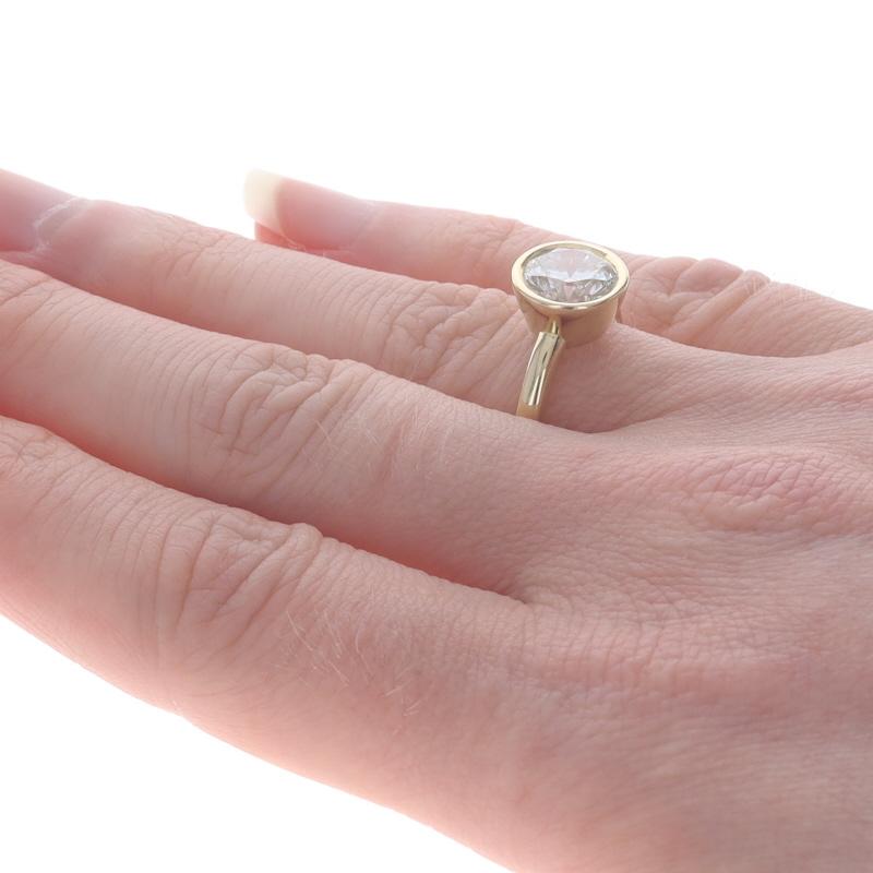 Benutzerdefinierte Gelbgold Diamant Solitär Ring - 18k Runde 2,50ct GIA Bezel Set Engag im Zustand „Neu“ im Angebot in Greensboro, NC