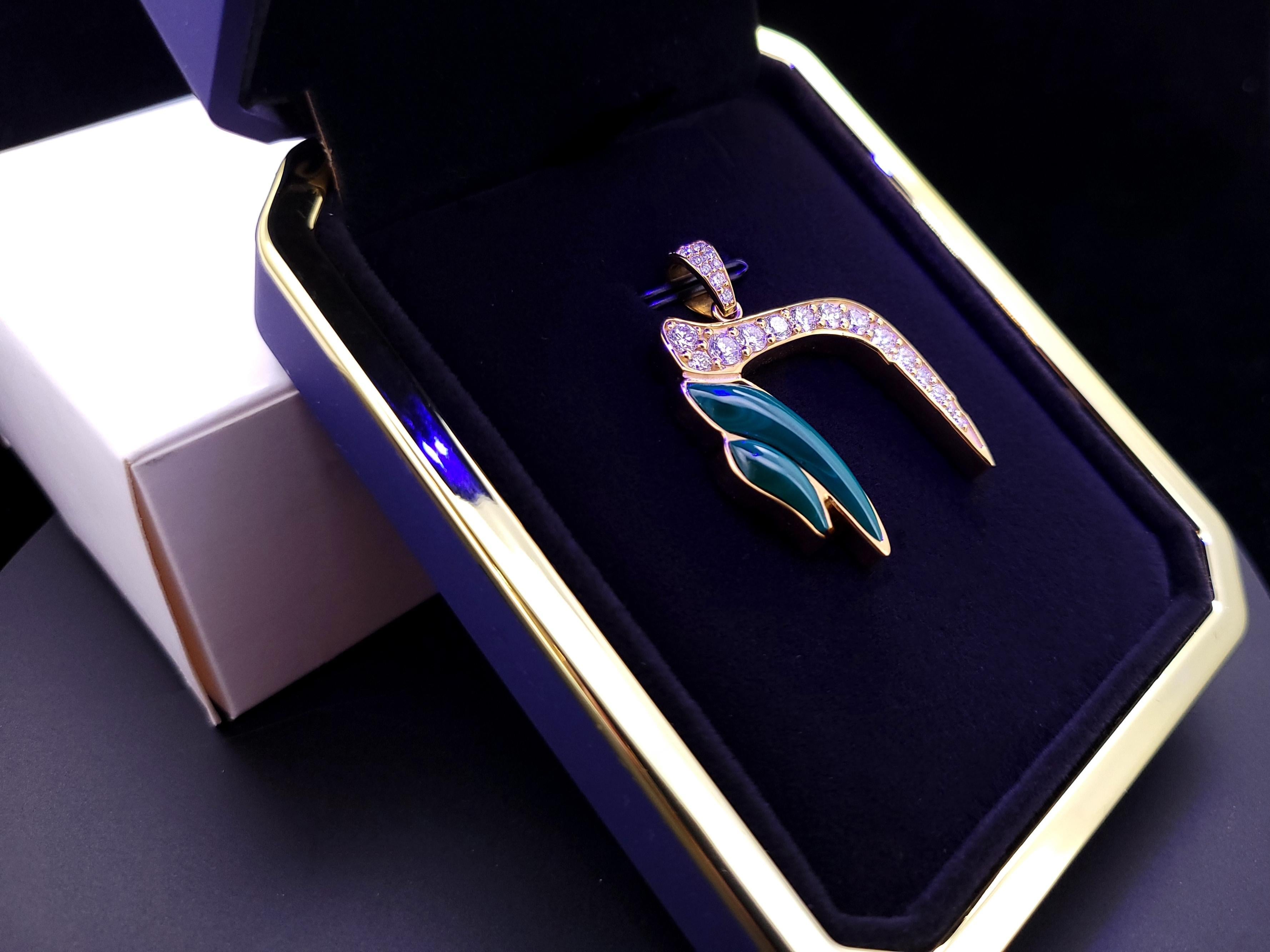 Taille ronde CUSTOM MADE Pendentif en or jaune 14K avec diamants et malachite en vente