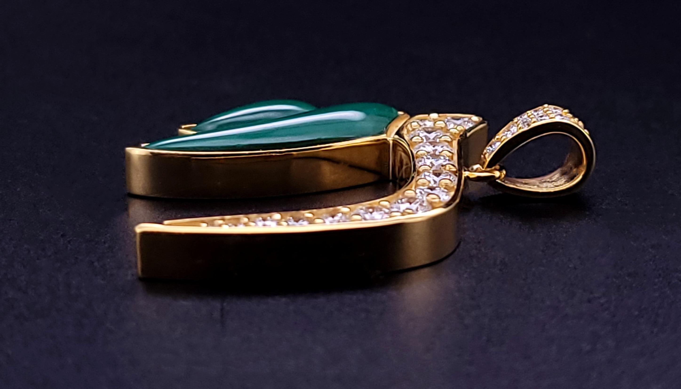 CUSTOM MADE Pendentif en or jaune 14K avec diamants et malachite en vente 2