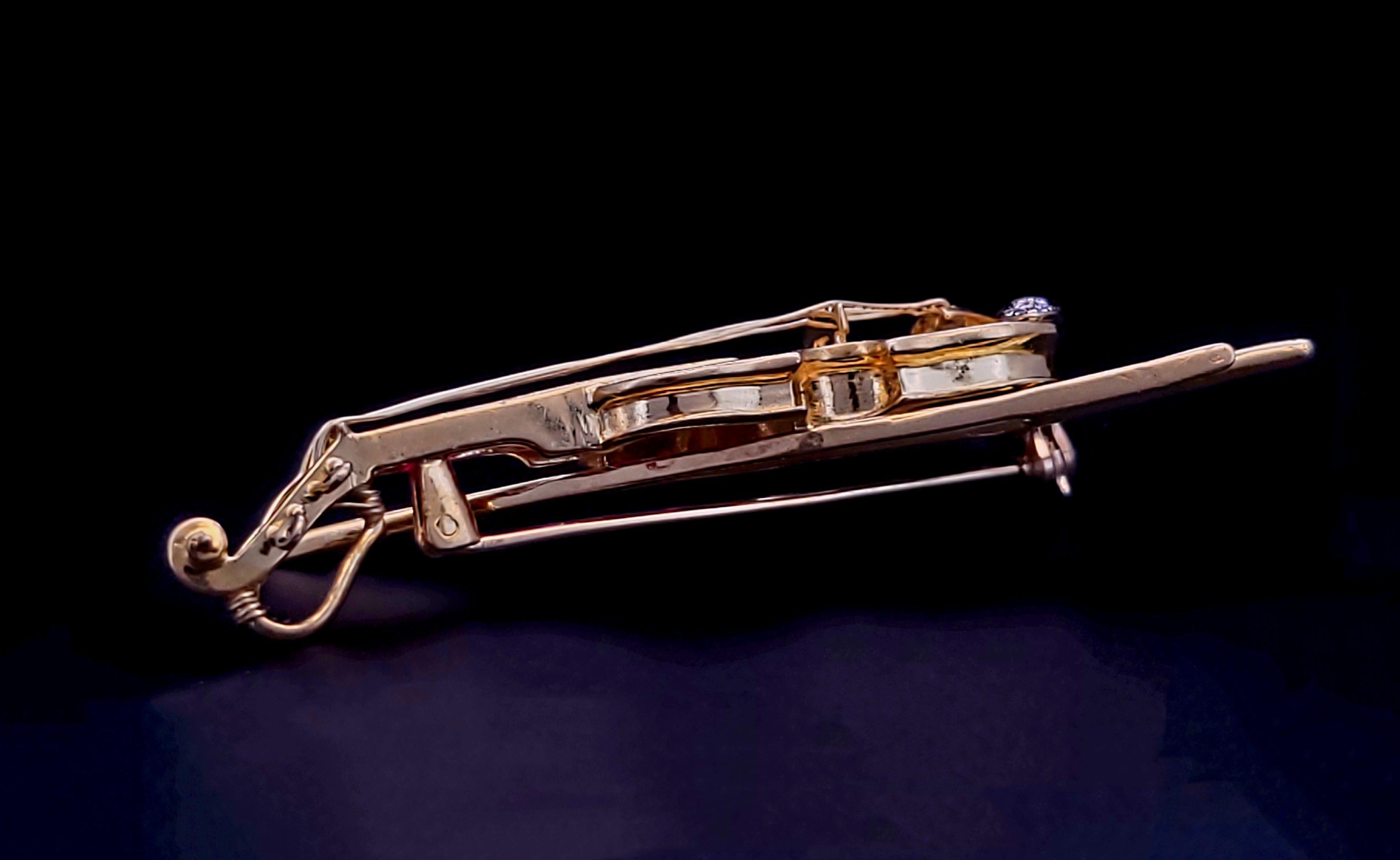 Custome Made Vintage 18K Yellow Gold Violin Brooch With Ruby & Diamonds For Sale 4