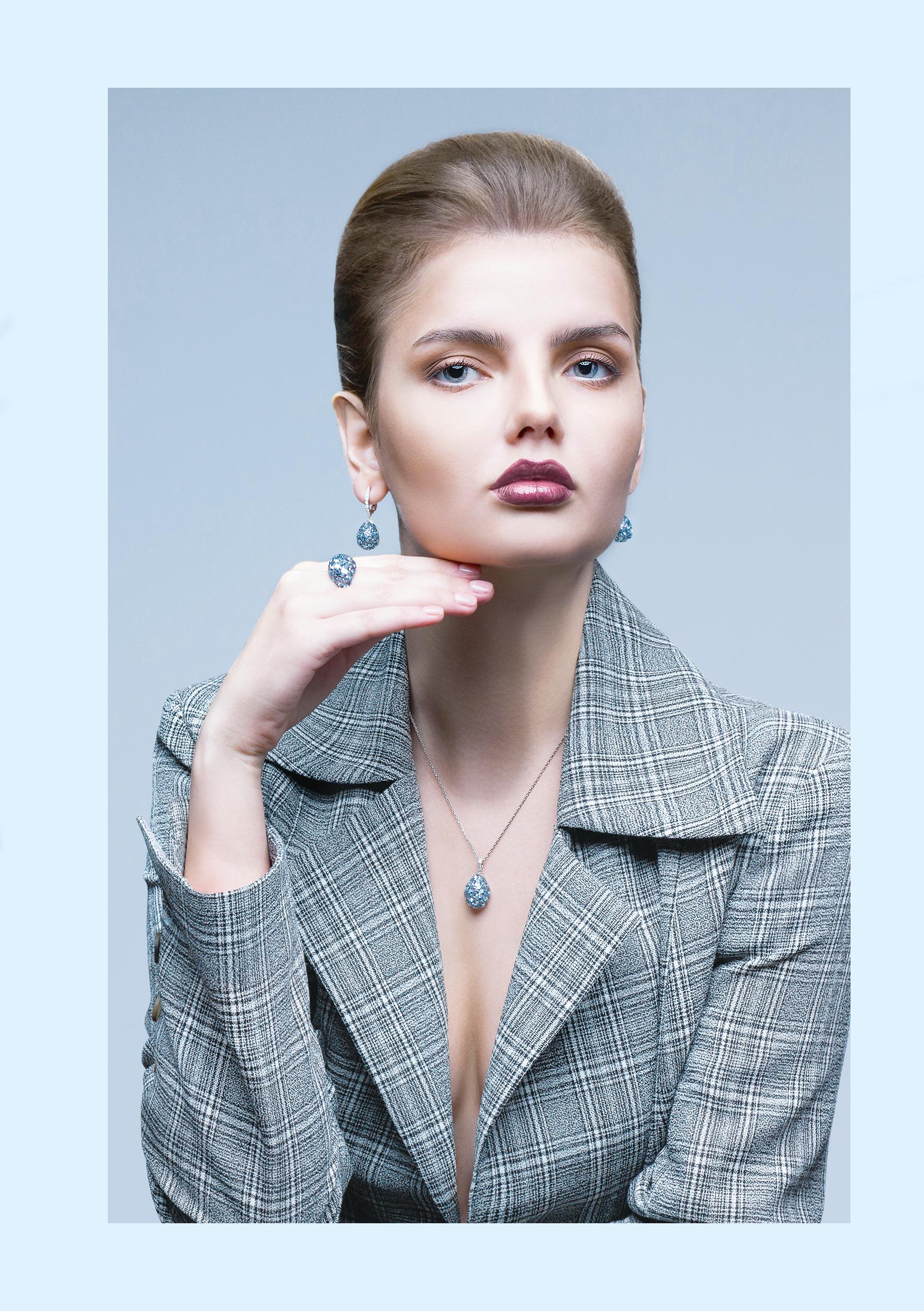 Modern Customisable Natkina Rare Blue 5.14 Carat Topaz Diamond Drop Pendant Necklace For Sale
