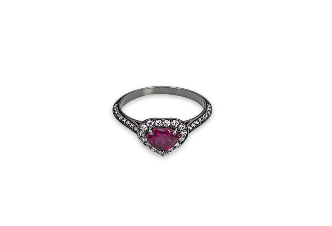 Unisex Love Ring Rock Style 18 Karat Gold Rubelite 0.50 Karat White Diamond  For Sale 3