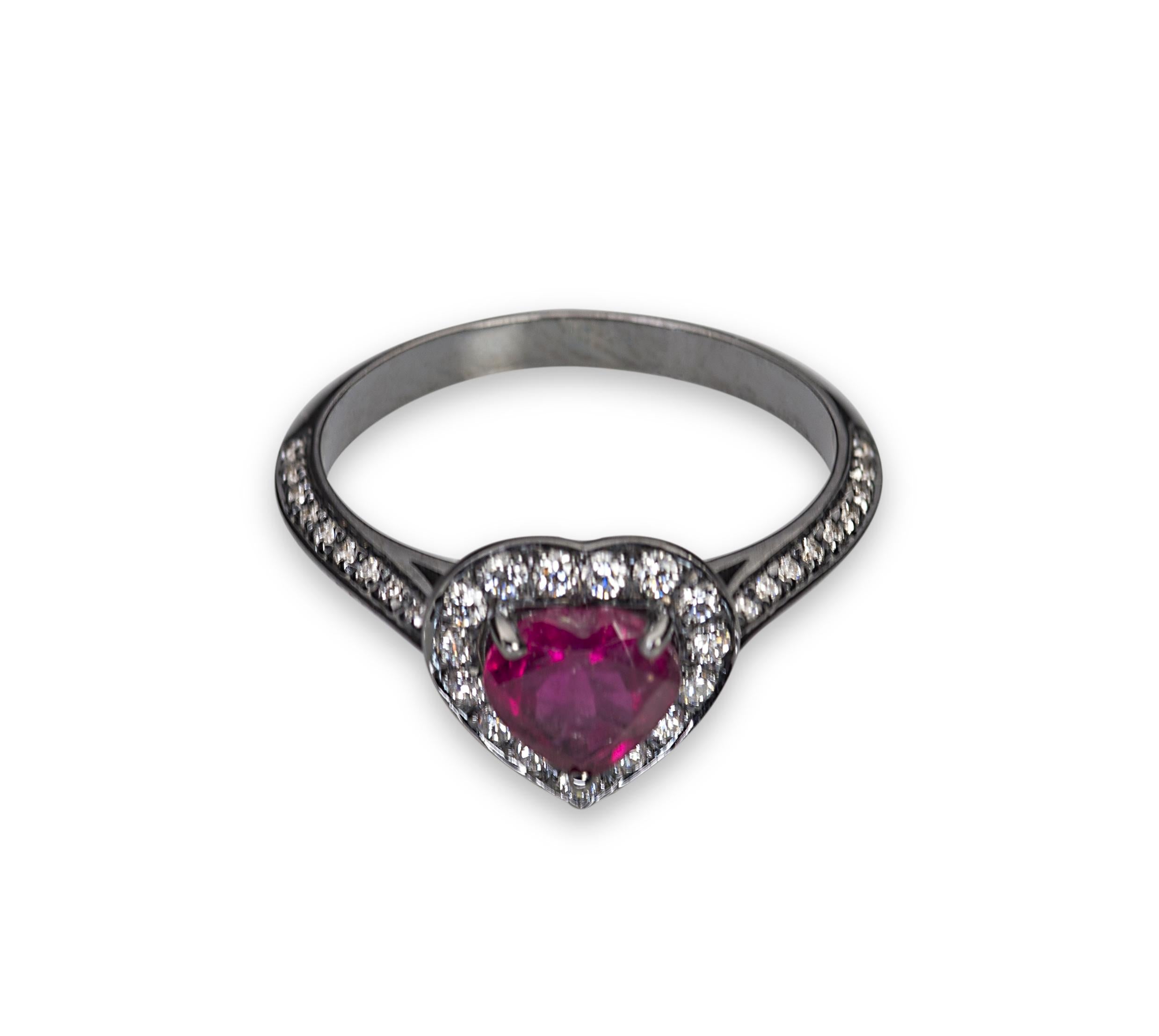 Unisex Love Ring Rock Style 18 Karat Gold Rubelite 0.50 Karat White Diamond  For Sale 6