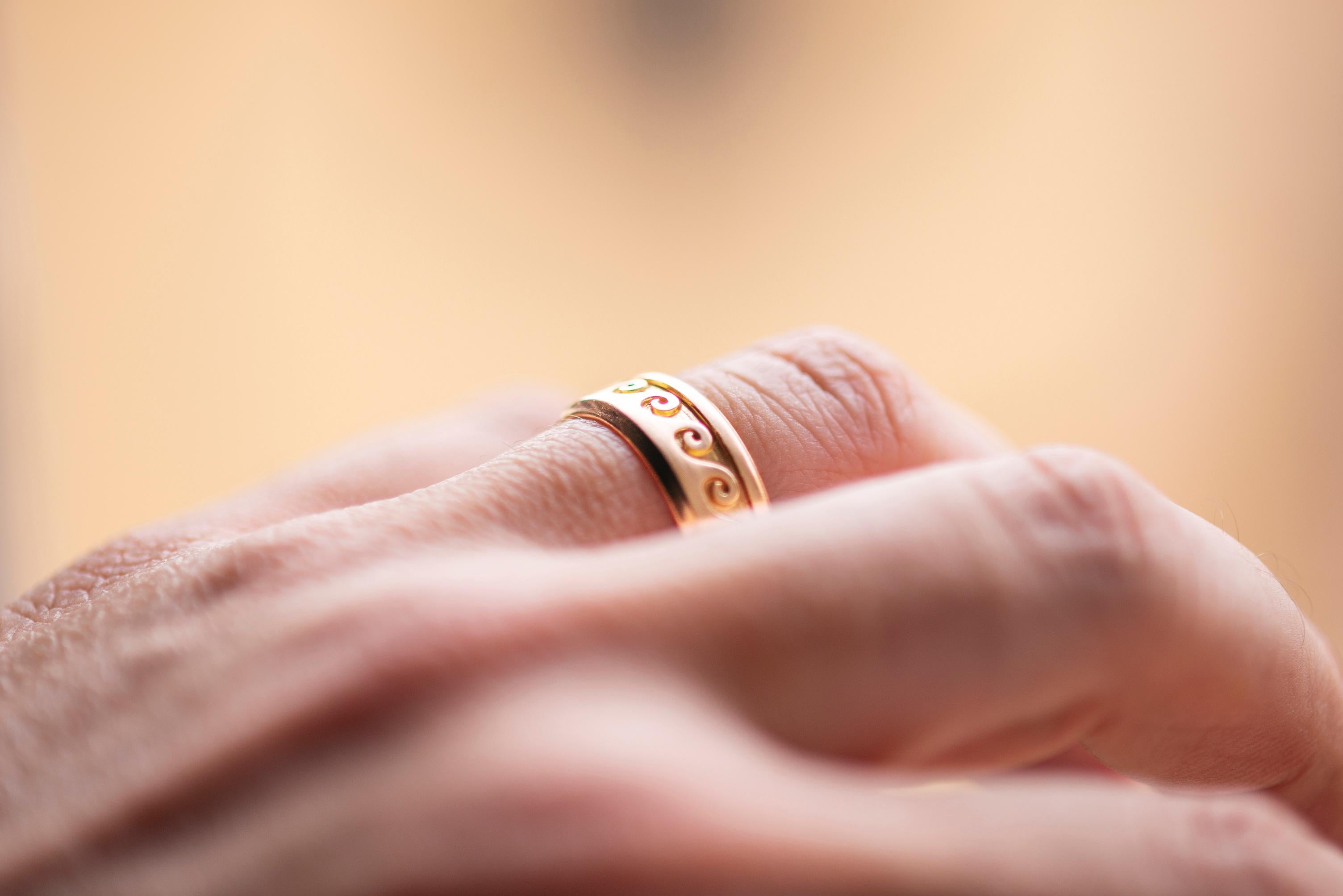 Customizable 18 Karat Yellow Gold Wave Unisex Design Engagement Band Ring For Sale 7