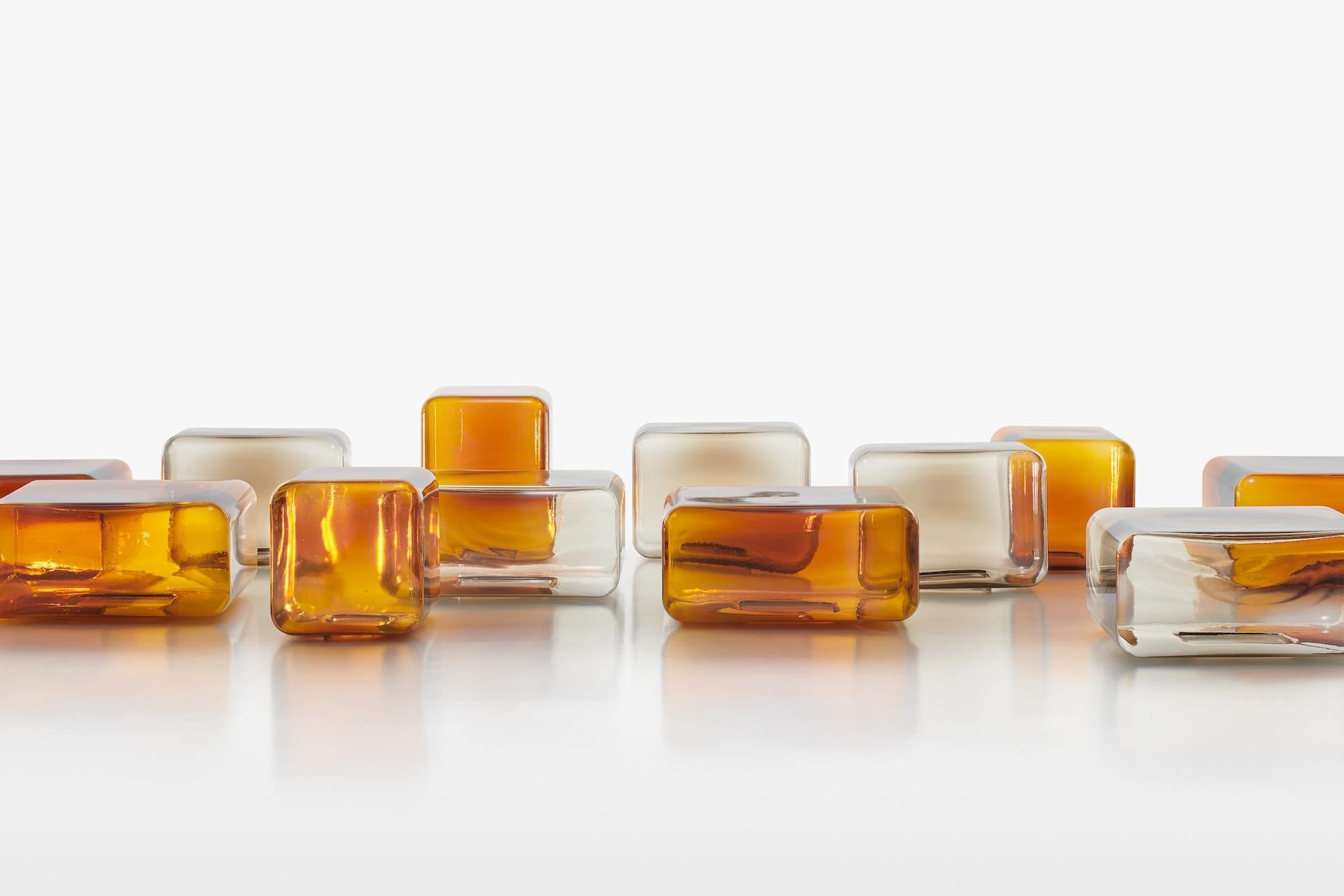 Table personnalisable Acerbis LOKUM en verre ambré de Sabine Marcelis en vente 8