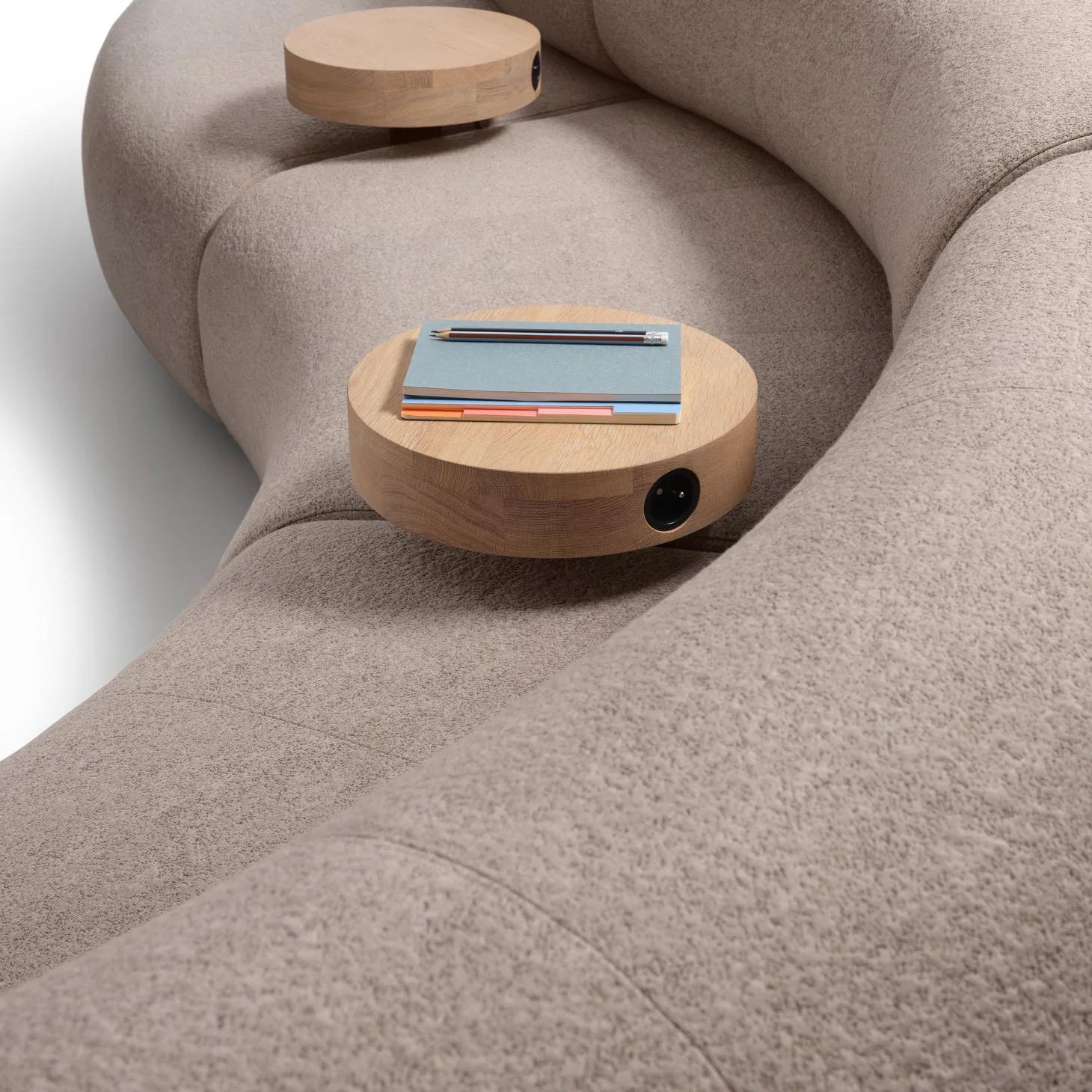 Modulares Sofa mit anpassbarem Artifort Track von Norm Architects im Zustand „Neu“ im Angebot in New York, NY
