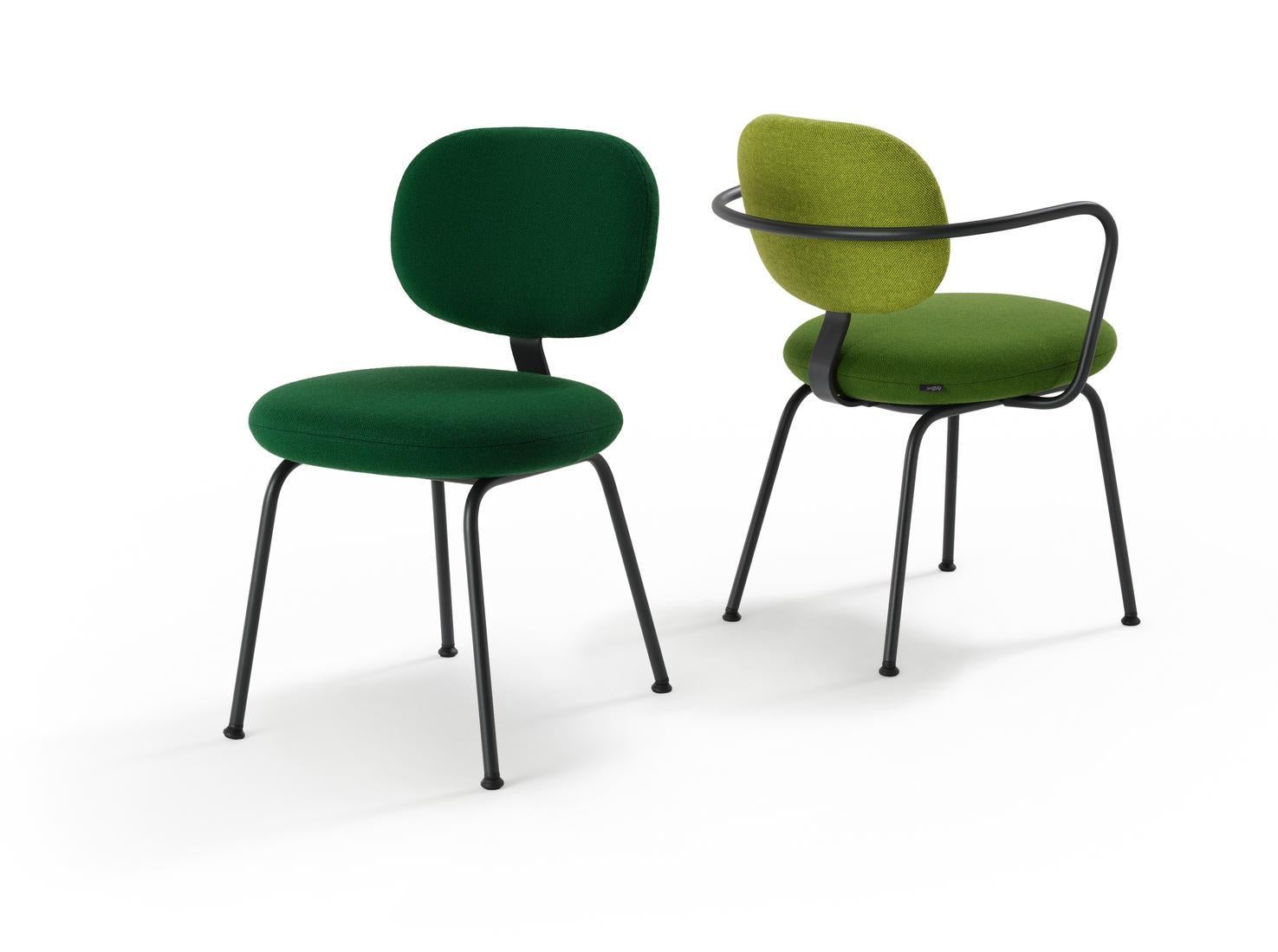 Designed by Jasper Morrison, this refined and thoughtful collection of chairs seamlessly integrates circular design principles, functionality, and modern aesthetics.

Vega is defined by two rounded cushions—one for the back, one for the seat —