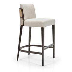 Anpassbarer Barhocker mit Leder- und Rattandetails