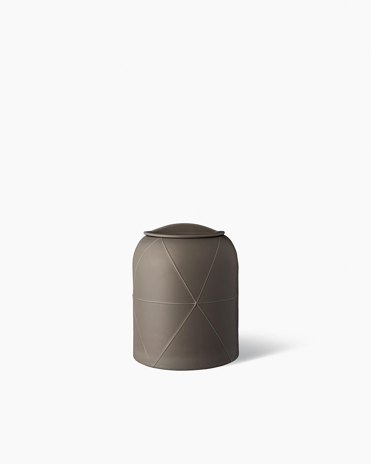 Anpassbare Bittosi Nähte und Kanister Vaso von Benjamin Hubert im Angebot 7