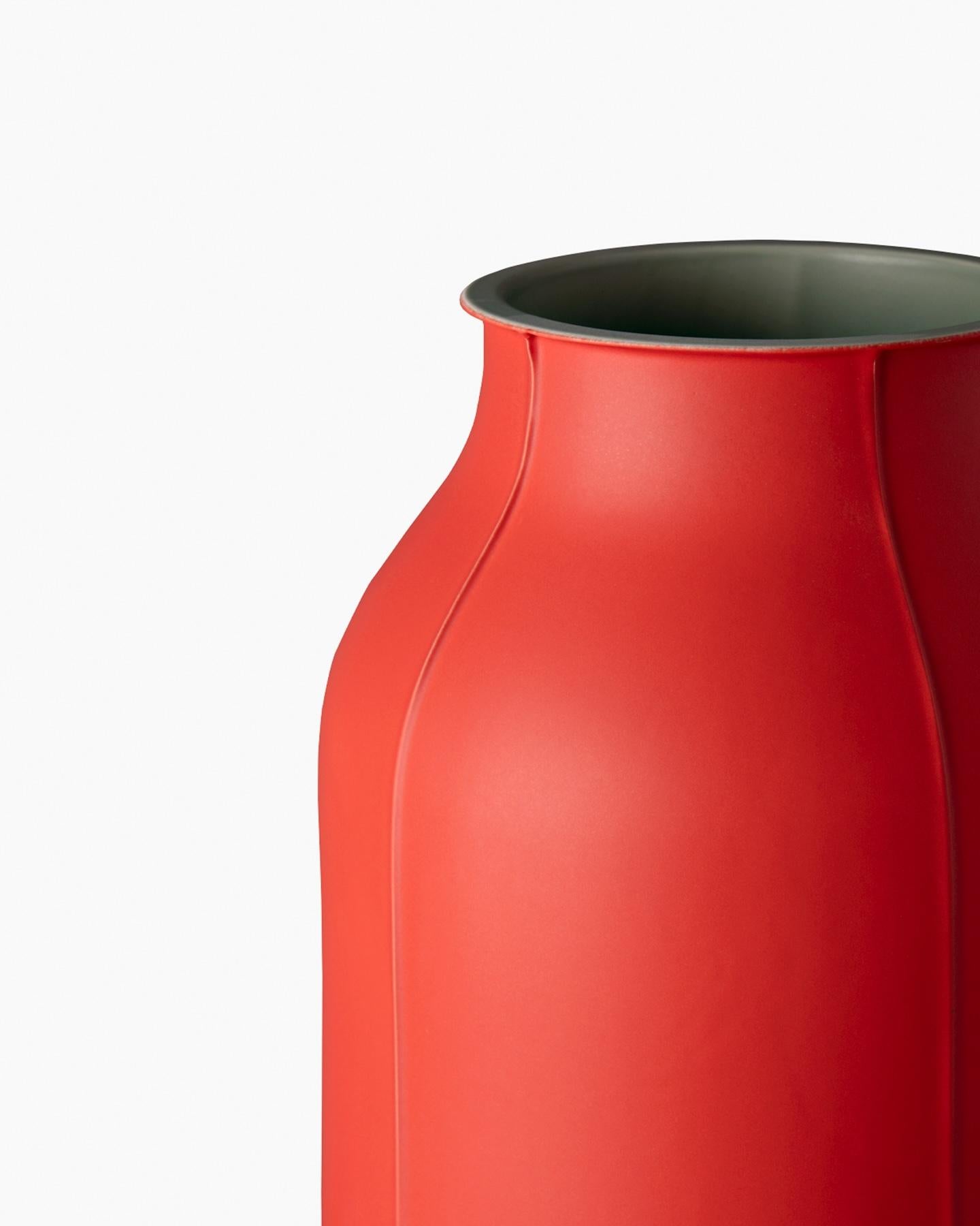 Anpassbare Bittosi Nähte und Kanister Vaso von Benjamin Hubert im Zustand „Neu“ im Angebot in New York, NY