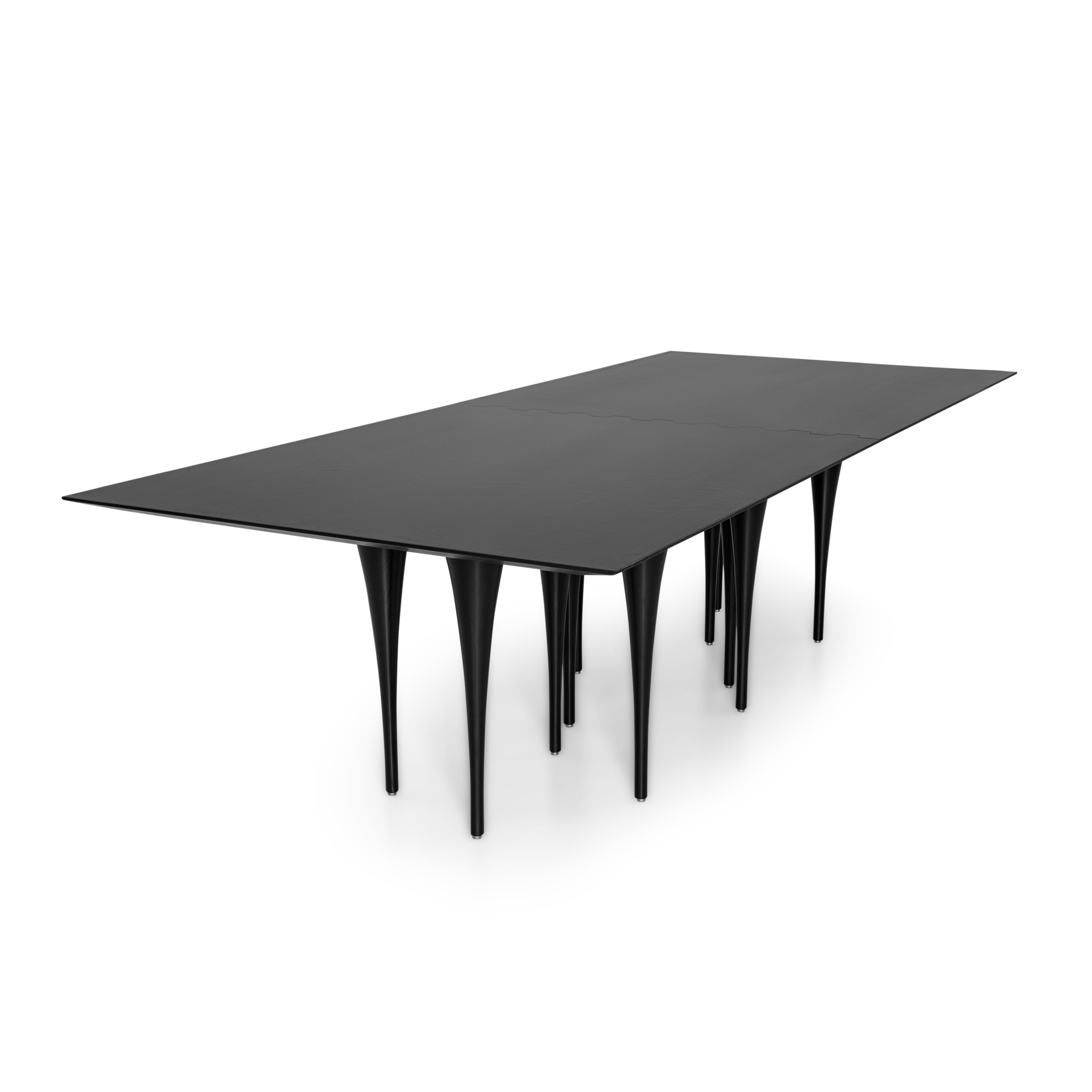 XXIe siècle et contemporain Table de salle à manger personnalisable en Oak Oak 110 pouces avec base sculpturale - Pin Line en vente
