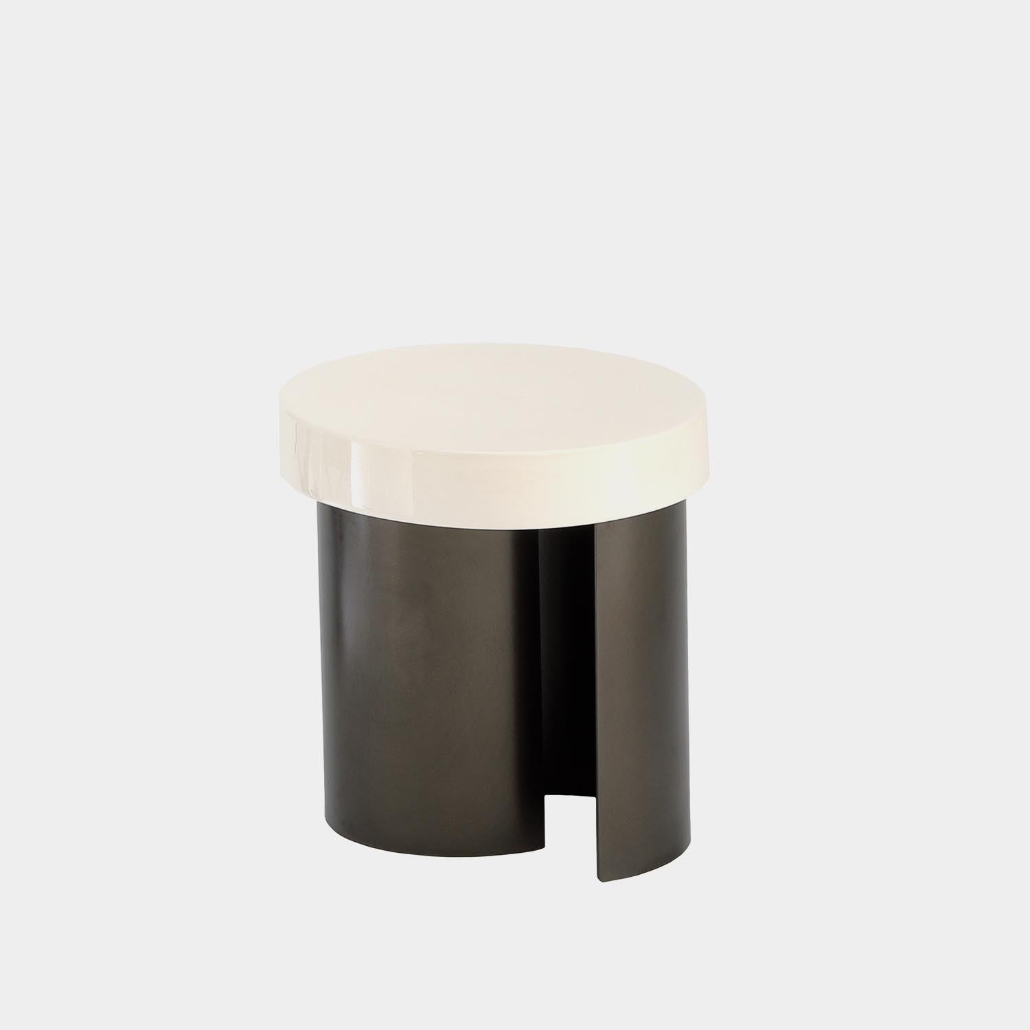 XXIe siècle et contemporain Table d'appoint Nauge CoEdition personnalisable de Sebastian Herkner en vente