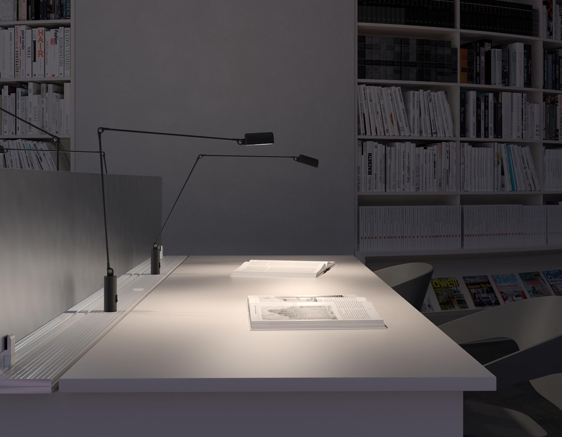 Lámpara LED de color personalizable Daphine Cilindro de Tommaso Cimini en venta 3