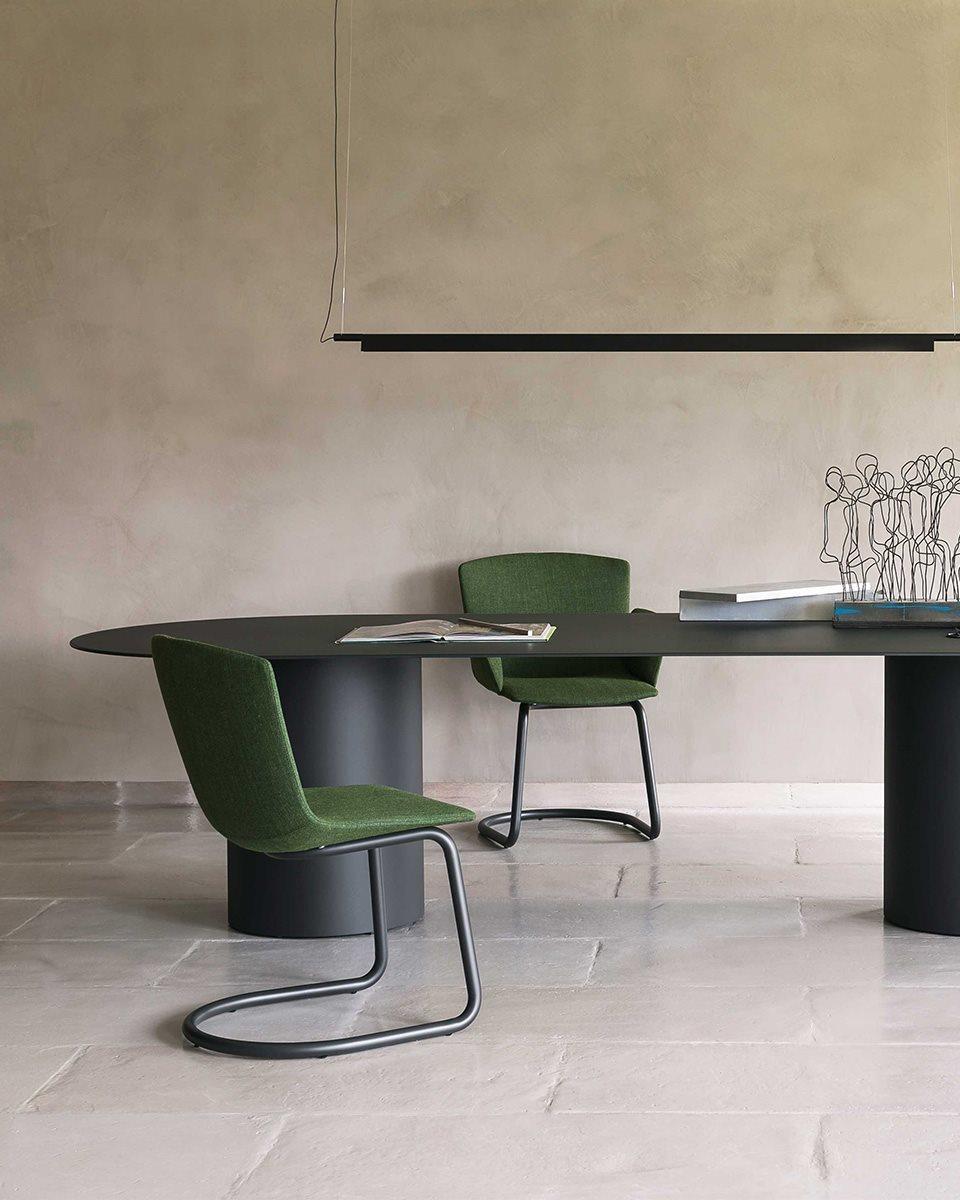 Customizable Desalto MM8 Table by Guglielmo Poletti For Sale 4
