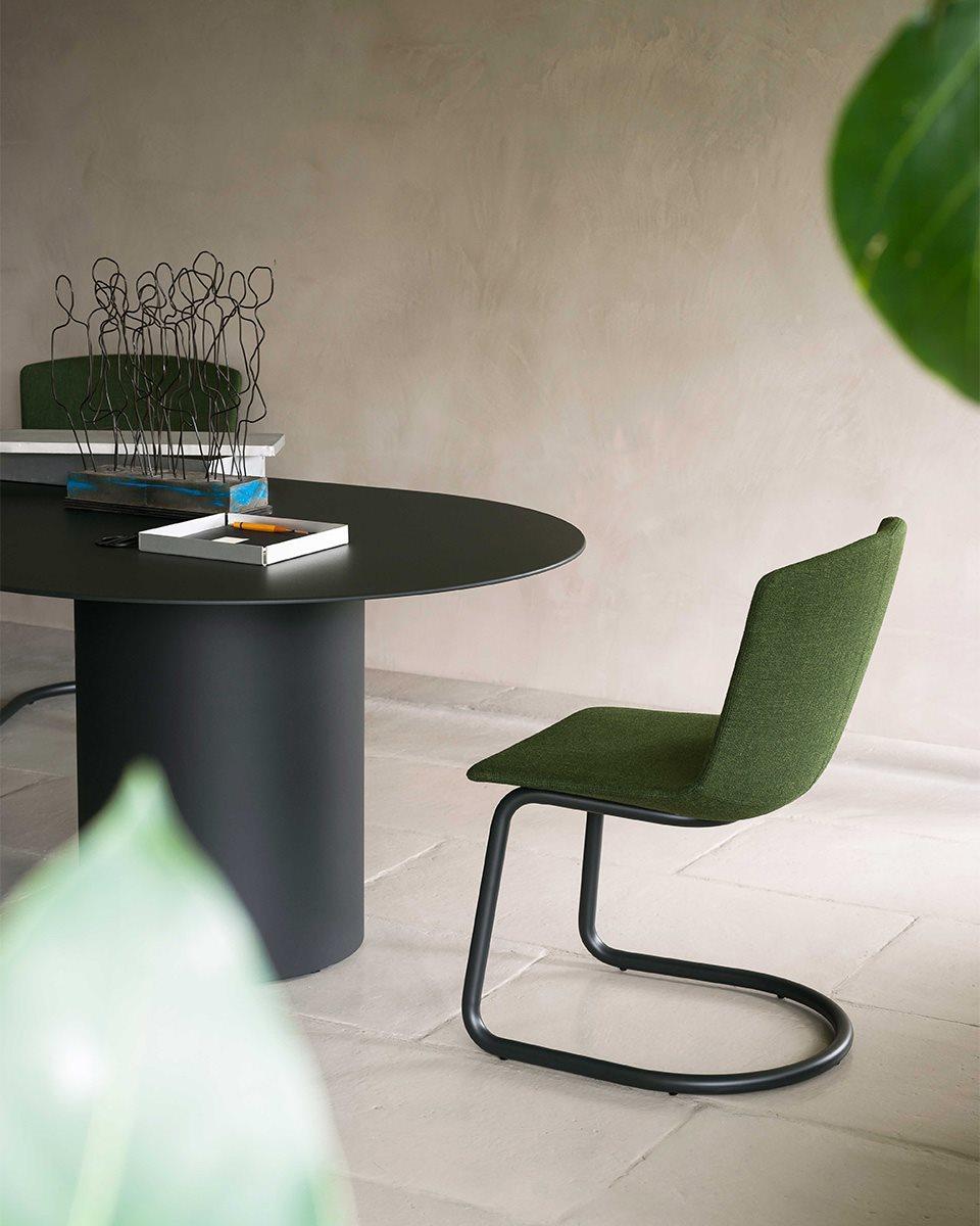 Customizable Desalto MM8 Table by Guglielmo Poletti For Sale 5