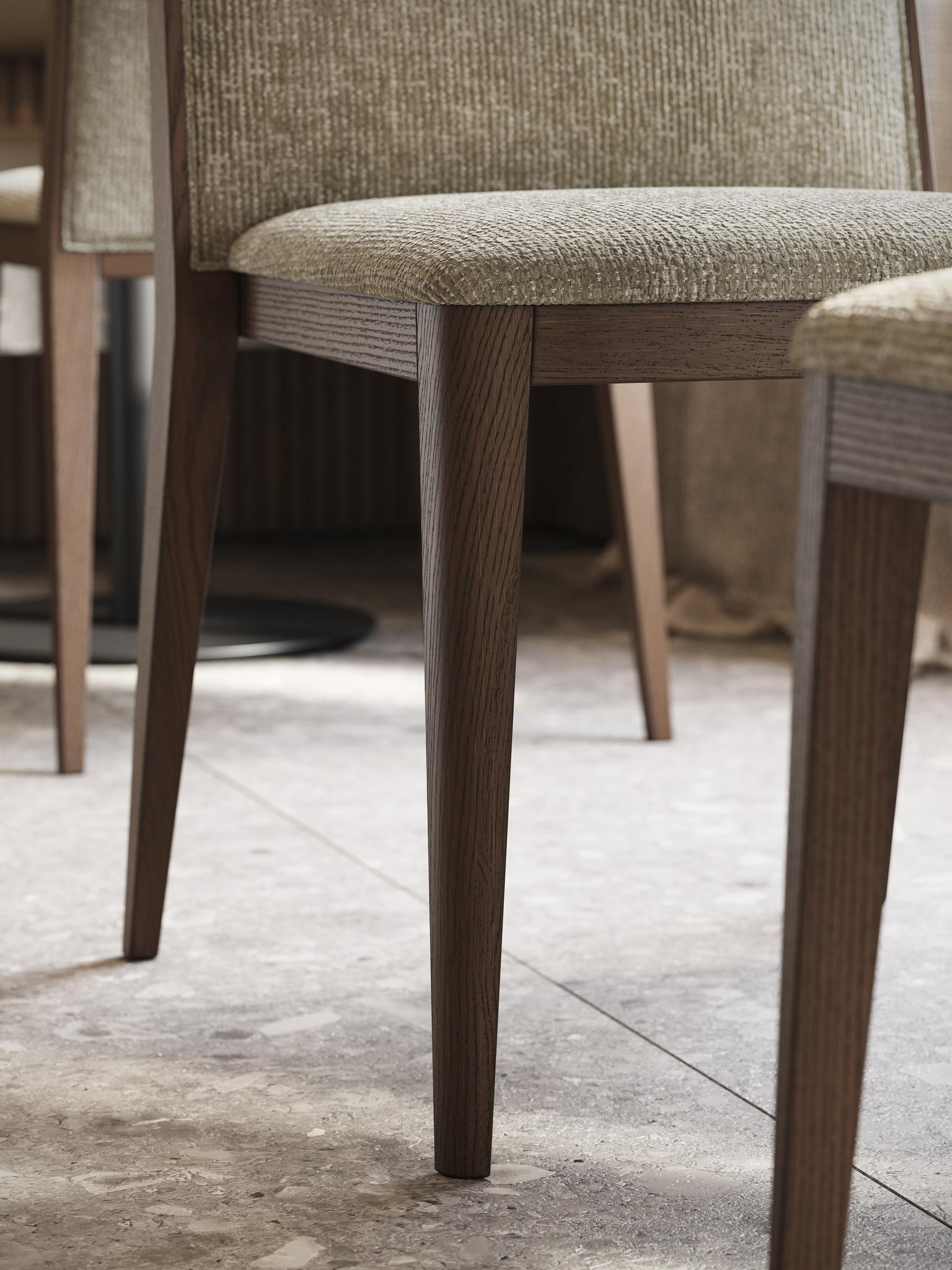 XXI secolo e contemporaneo Sedia di design personalizzabile in pelle PU antigraffio in vendita