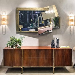 Specchio di design personalizzabile con cornice in rame martellato a mano e vetro in bronzo