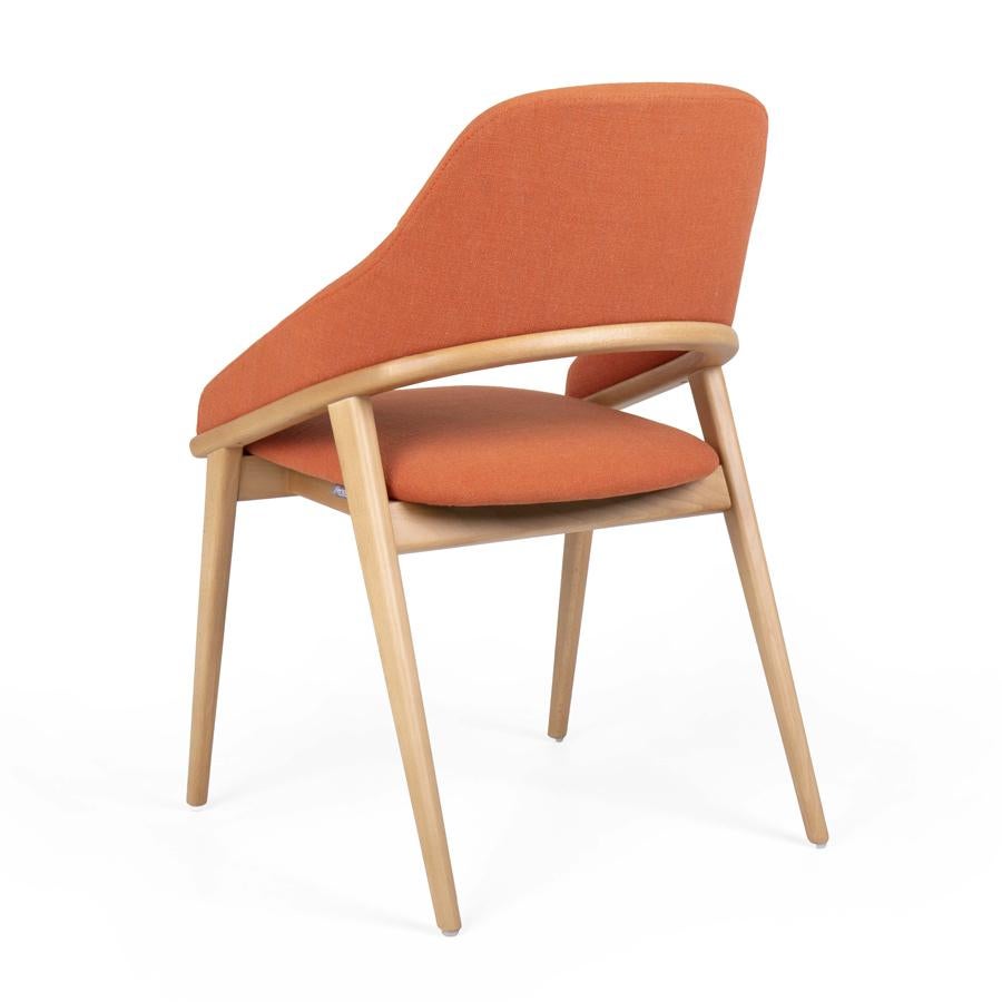 Portugais Chaise de salle à manger personnalisable conçue pour un confort exceptionnel en vente