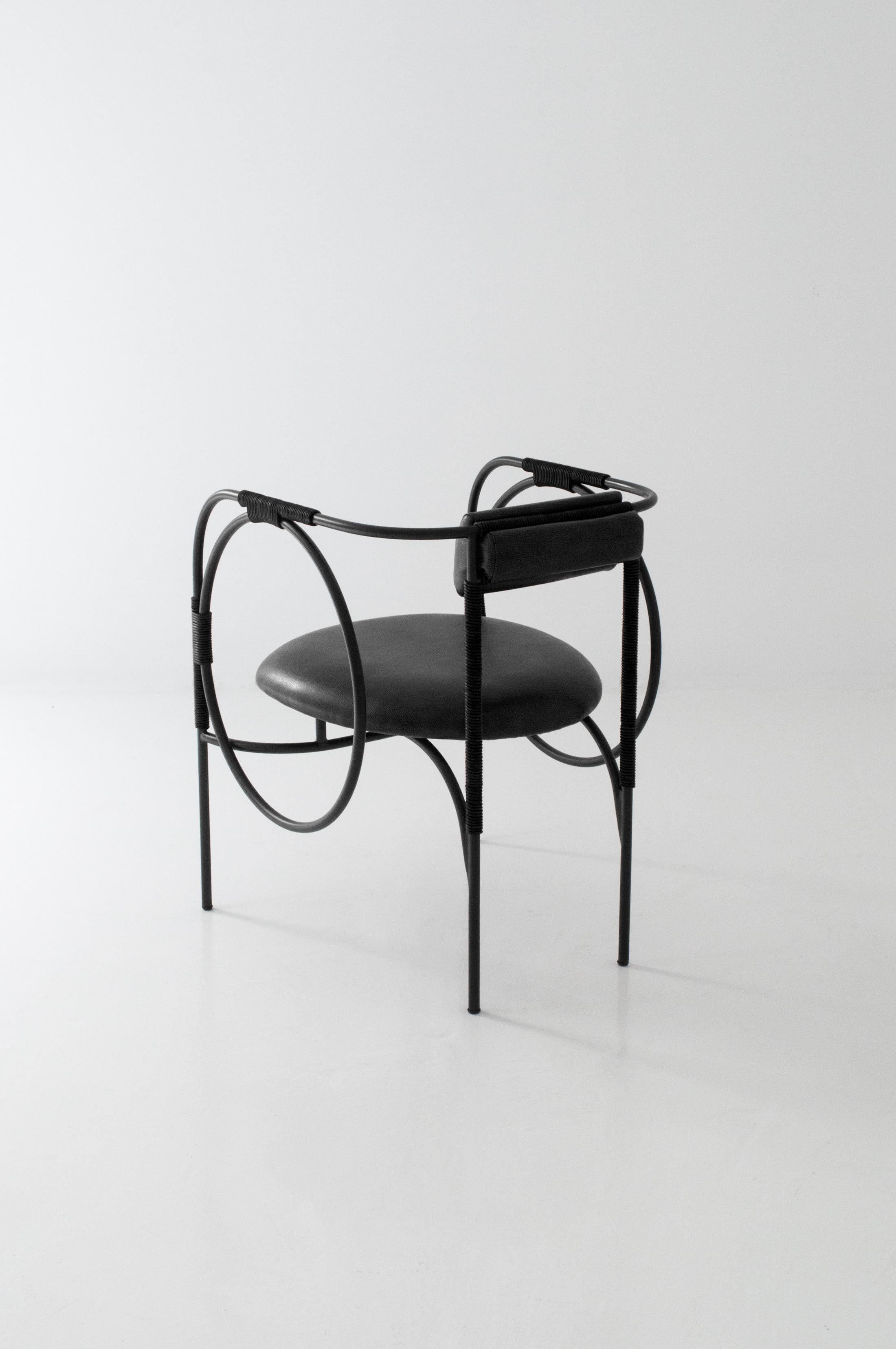 Modern Customizable Dining Room Chair TROTTER, recycled leather and steel —Black For Sale