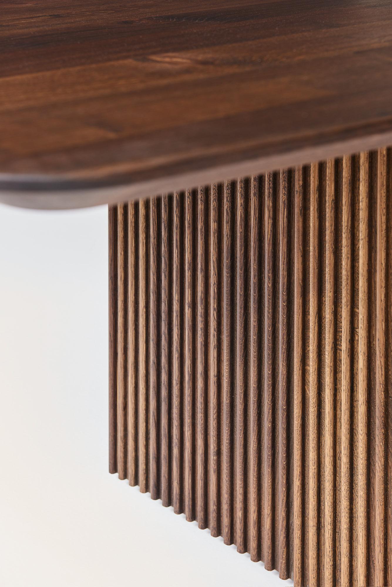 Mesa de comedor personalizable TEN 240, Nogal Danés en venta