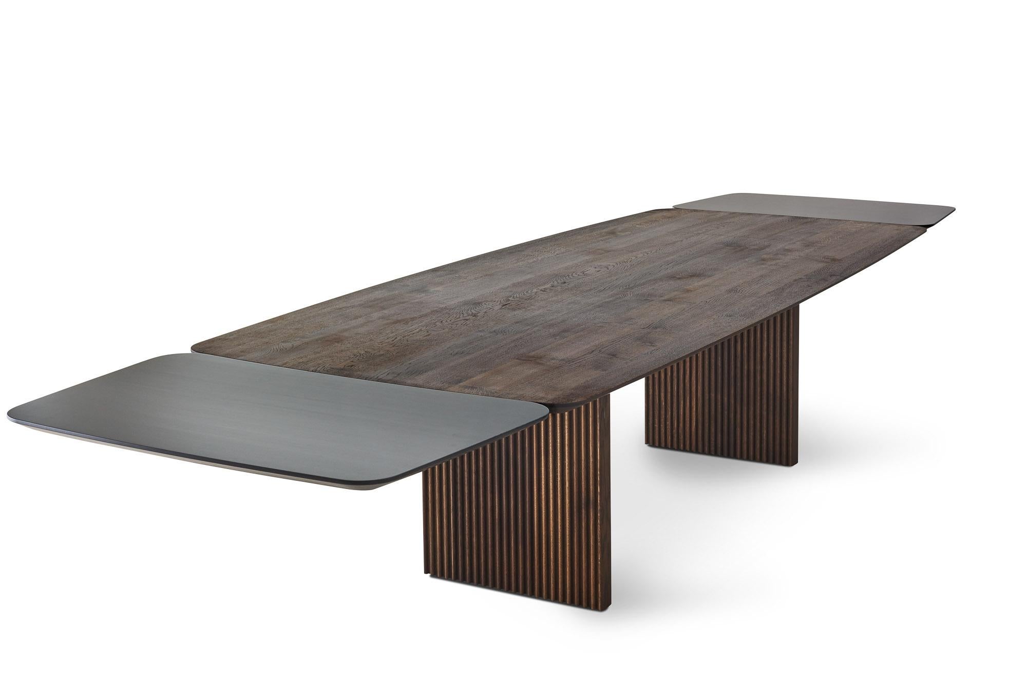 Customizable Dining Table TEN 270, Smoked Oak or Walnut In New Condition For Sale In Paris, FR