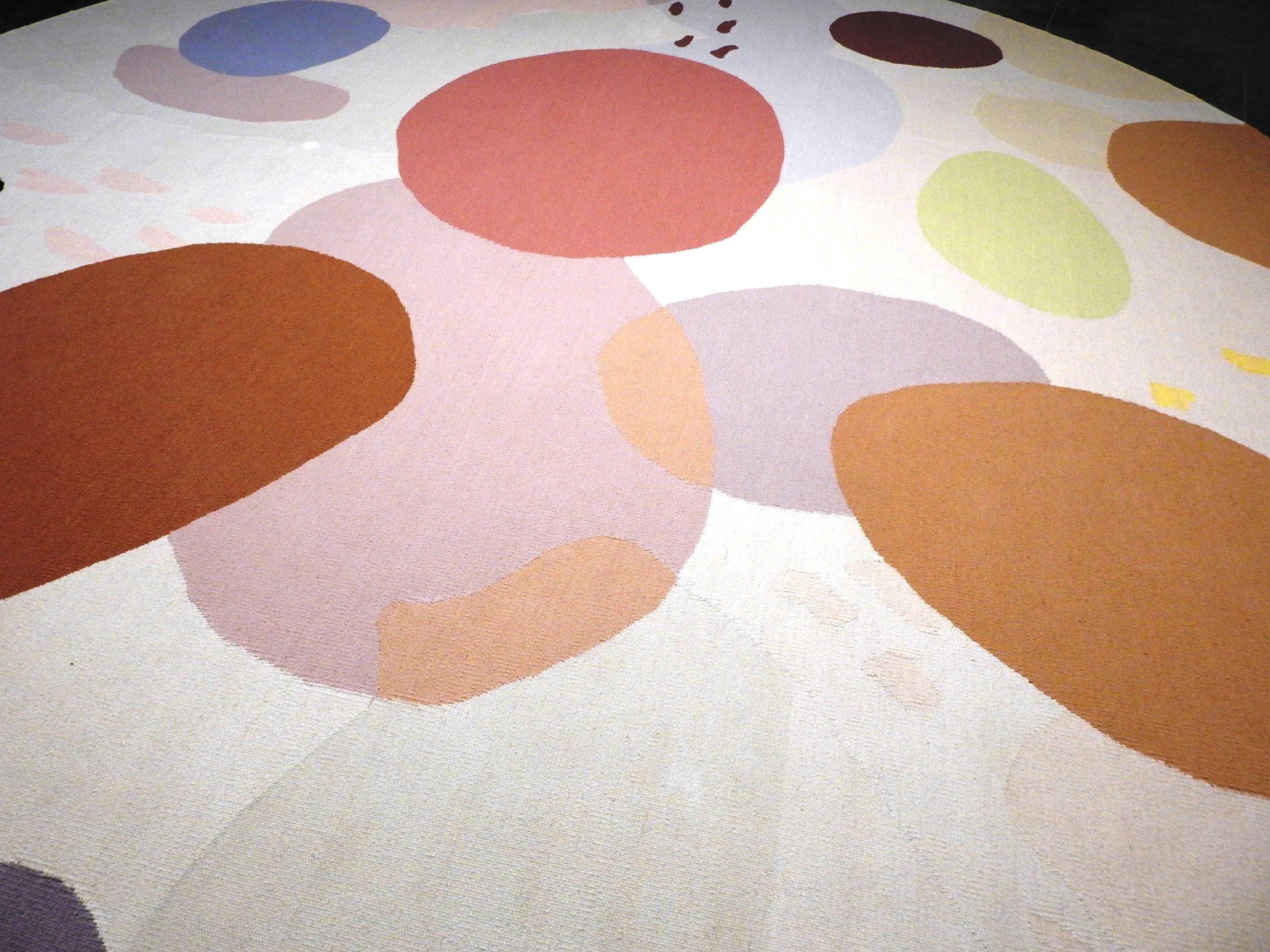 XXIe siècle et contemporain Kilim tissé à plat personnalisable à partir d'aquarelle en pure laine, crème, corail, vert en vente