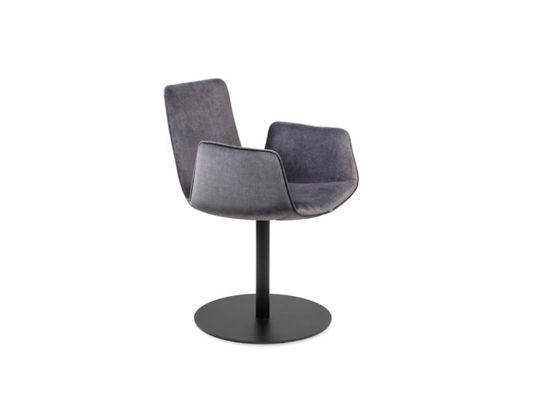Anpassbarer Freifrau Amelie Sessel von Hoffmann Kahleyss im Angebot 1