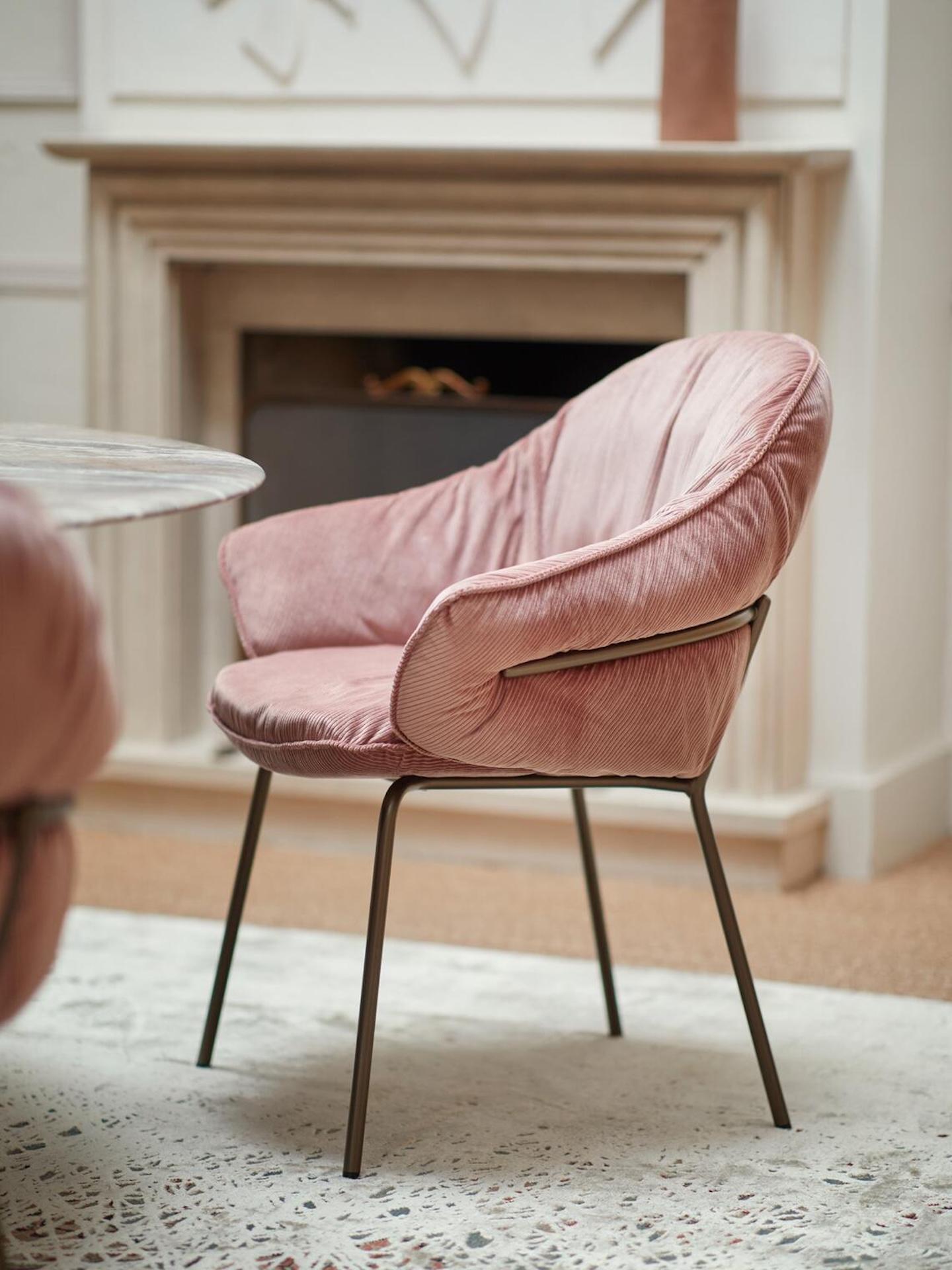 Contemporary Customizable Freifrau Marie Armchair by  Hoffmann Kahleyss Design For Sale