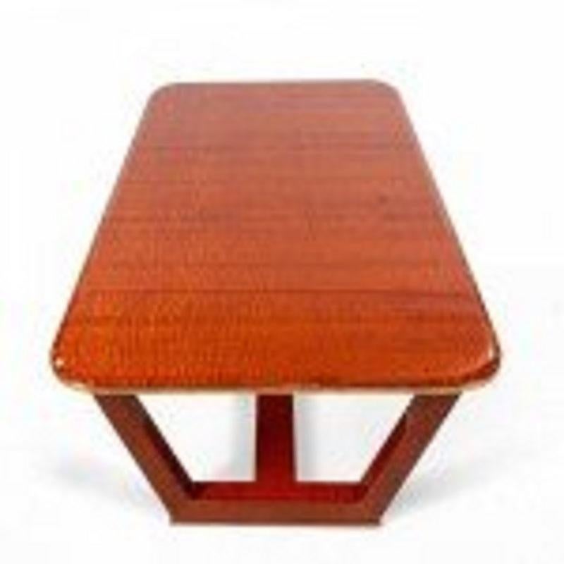 Français Table basse personnalisable en placage Makore de style français des années 1940:: à la manière de Maxime Old en vente
